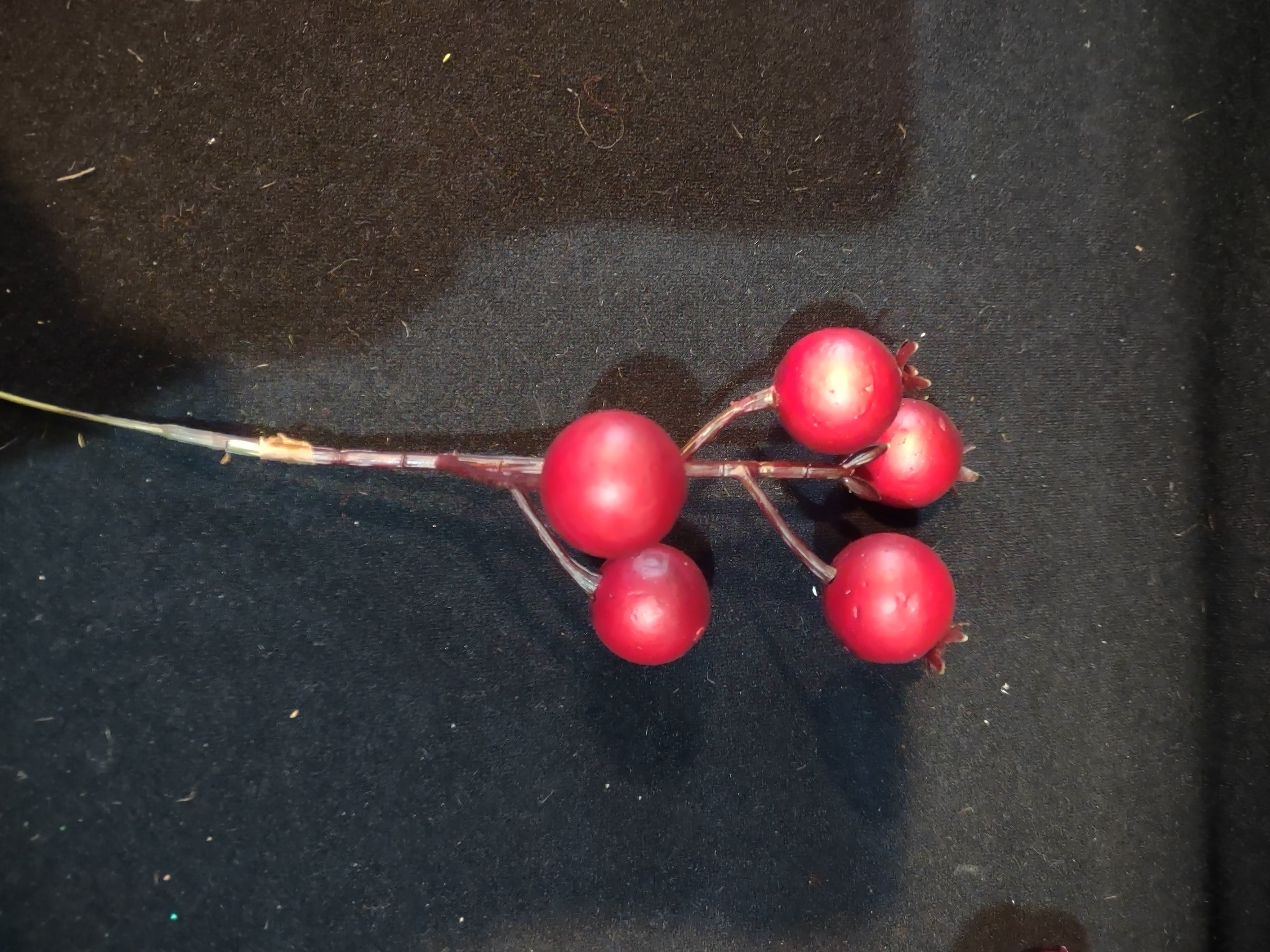 Christmas Seasonal Winterberry Sticks 5 Berries 11 Sticks 8" (Lot 4547)