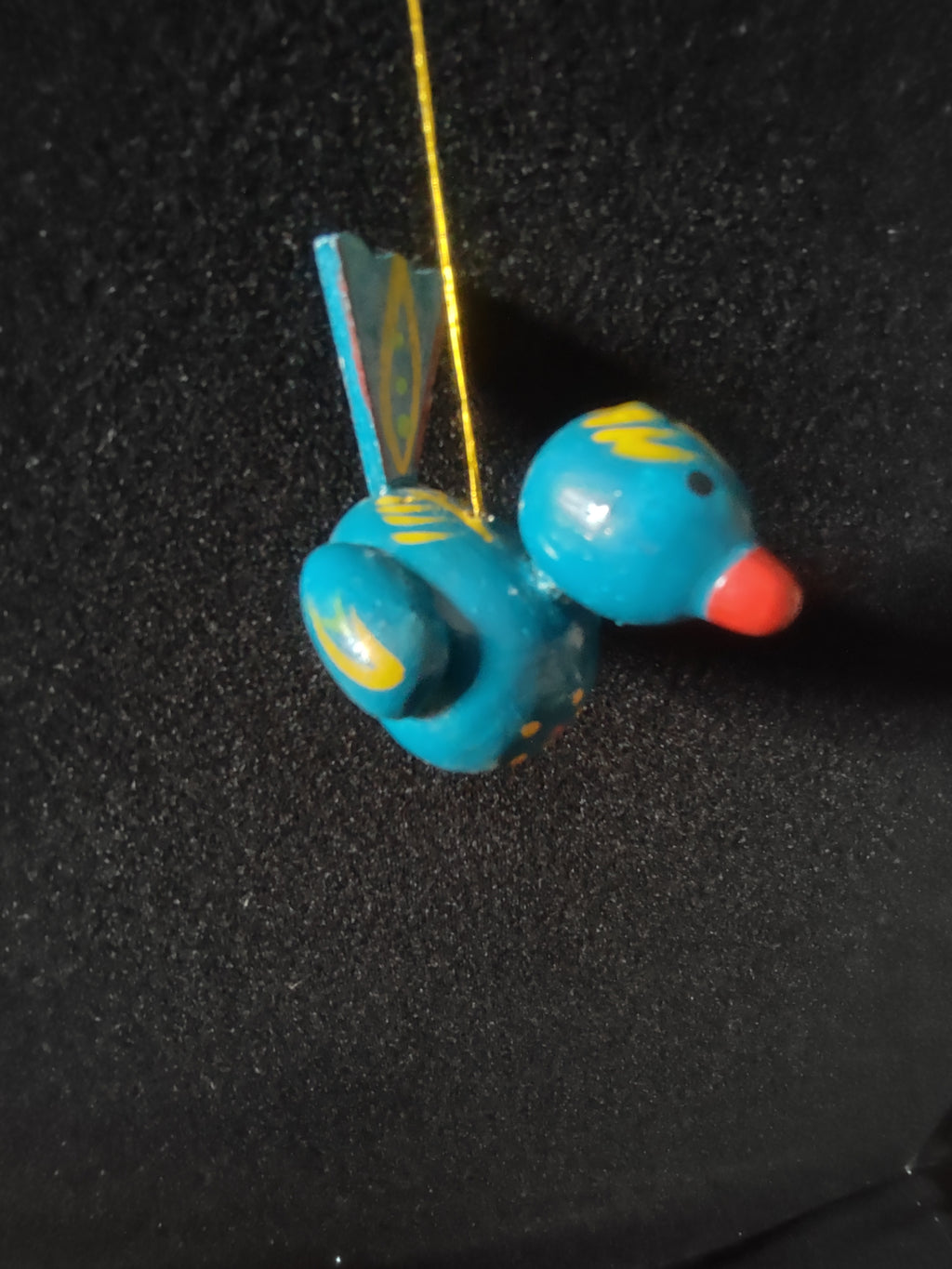 Vintage Christmas Wooden Birds Ornament Yellow Blue Taiwan (Lot 4797)