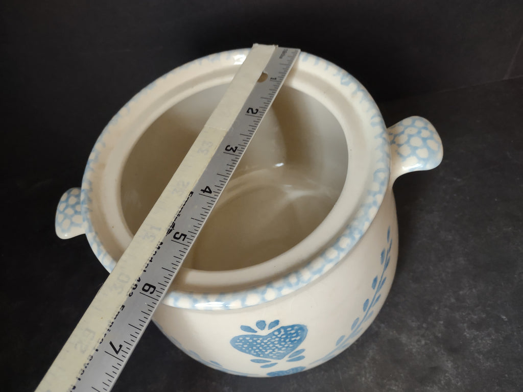 Vintage Stoneware Hearts White Blue Soup Tureen Cottage NO Ladle (lot 5305)