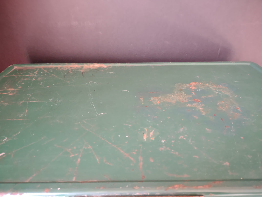 Vintage Coleman Cooler Green Metal 1970s Some RUST (lot 5028)