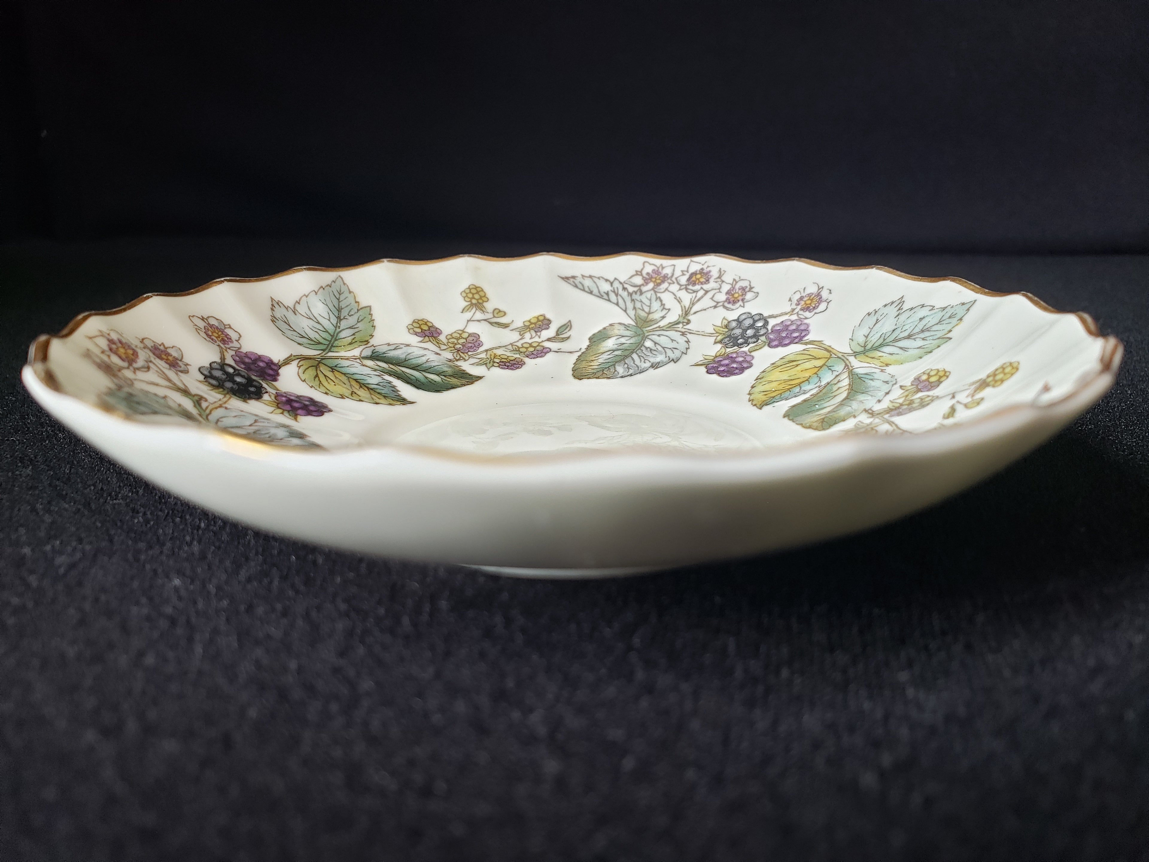 Vintage Royal Worcester Lavinia Saucer Berry Design 4-1/2" (lot 2064)