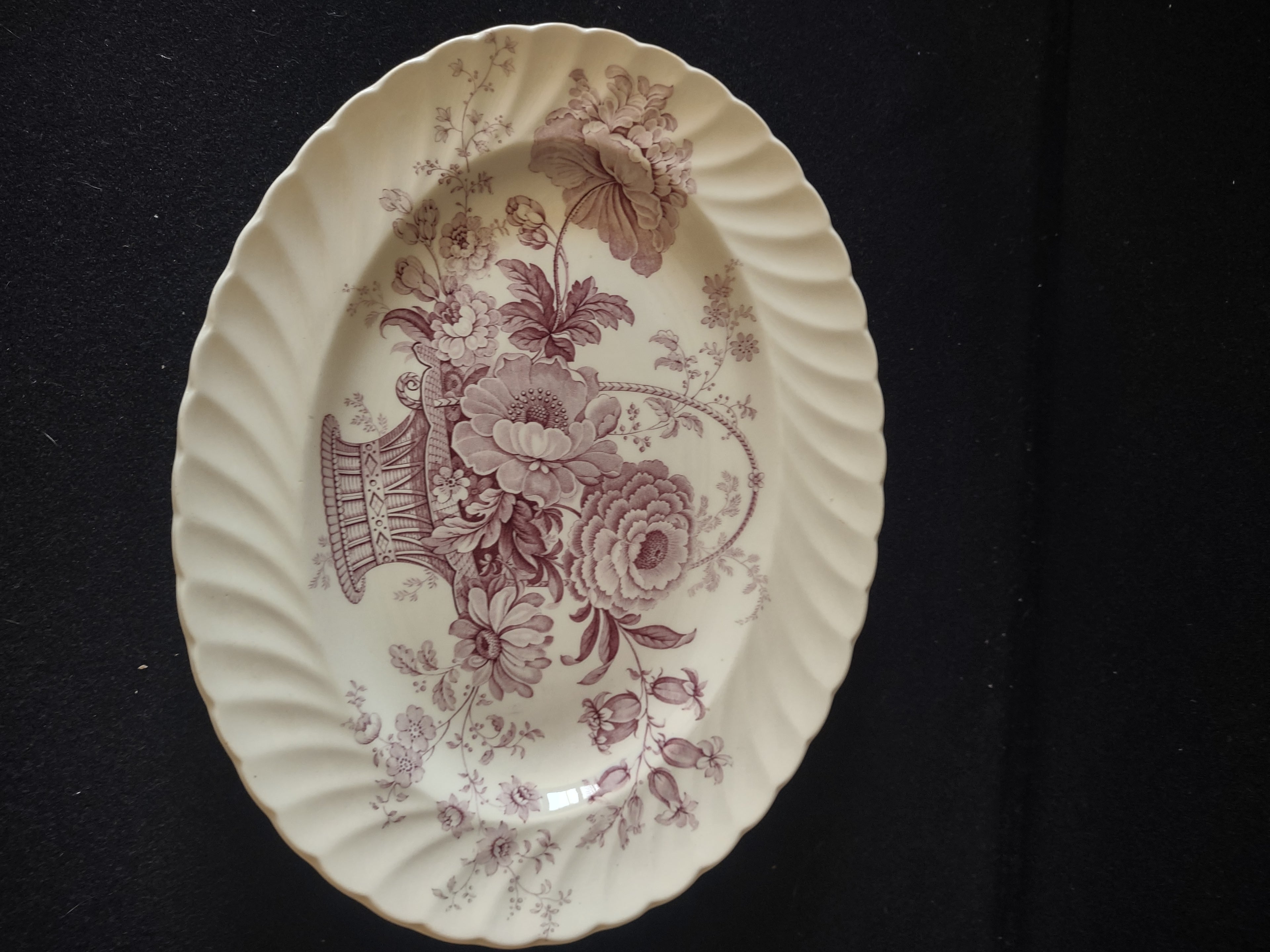Vintage Royal Staffordshire Serving Platter Charlotte Floral Basket (Lot 5676)