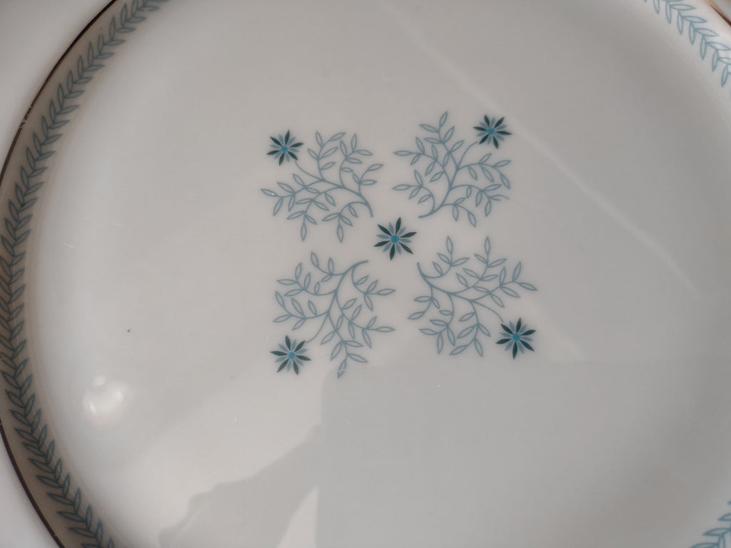 Vintage Lenox Charmaine C-512 Gold Trim Dinner Plate 10-1/2" (lot 1905)