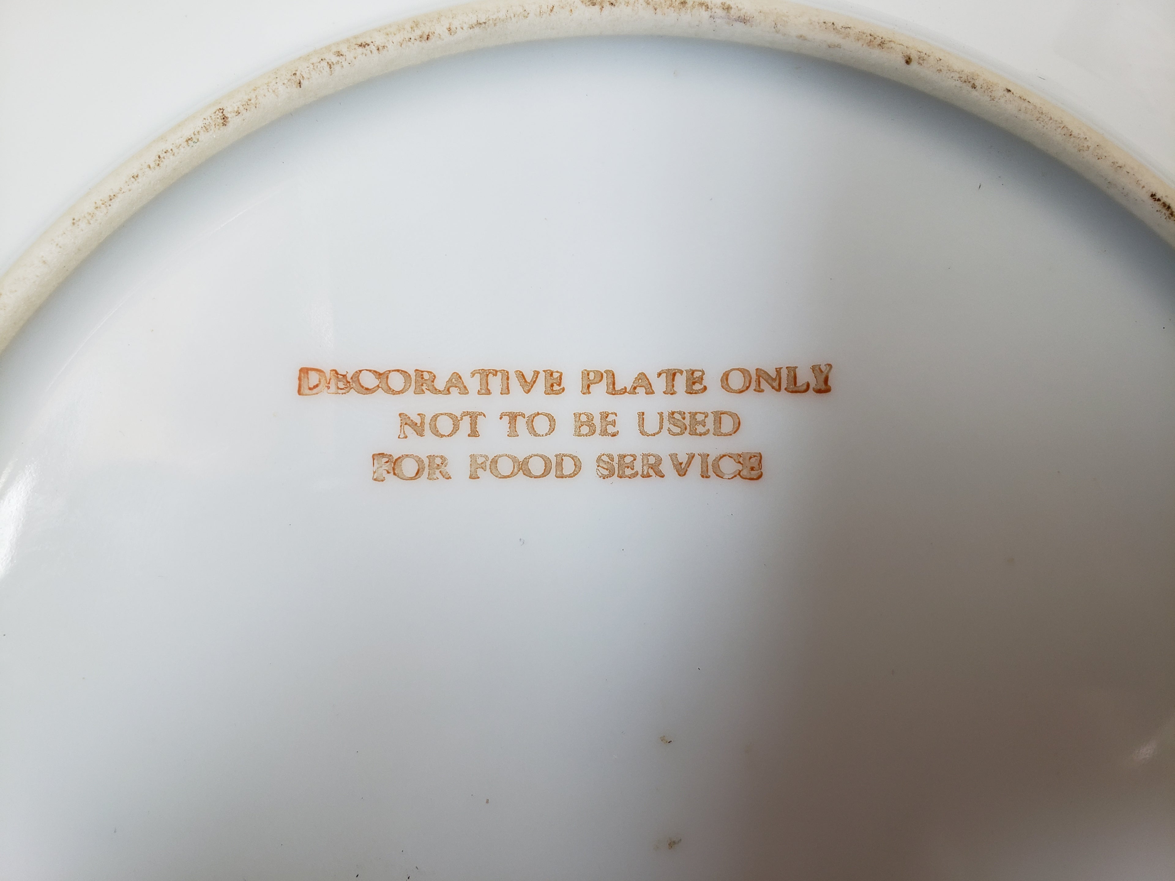 Decorative Collectible Patriotic Plate Mount Rushmore 8-1/2" (lot 2162)