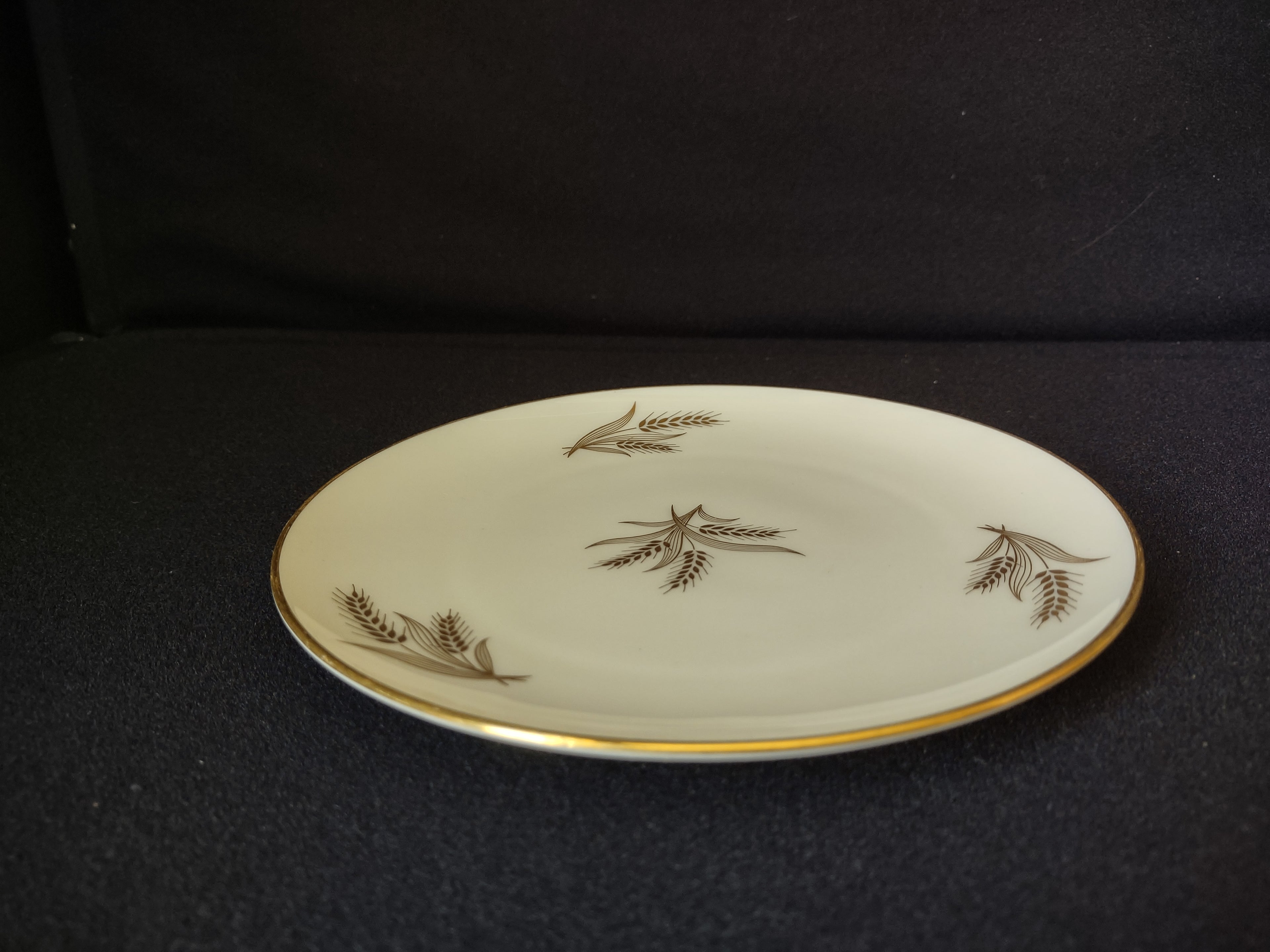 Vintage Lenox Harvest R-441 Dessert Plate 7" (lot 1888)