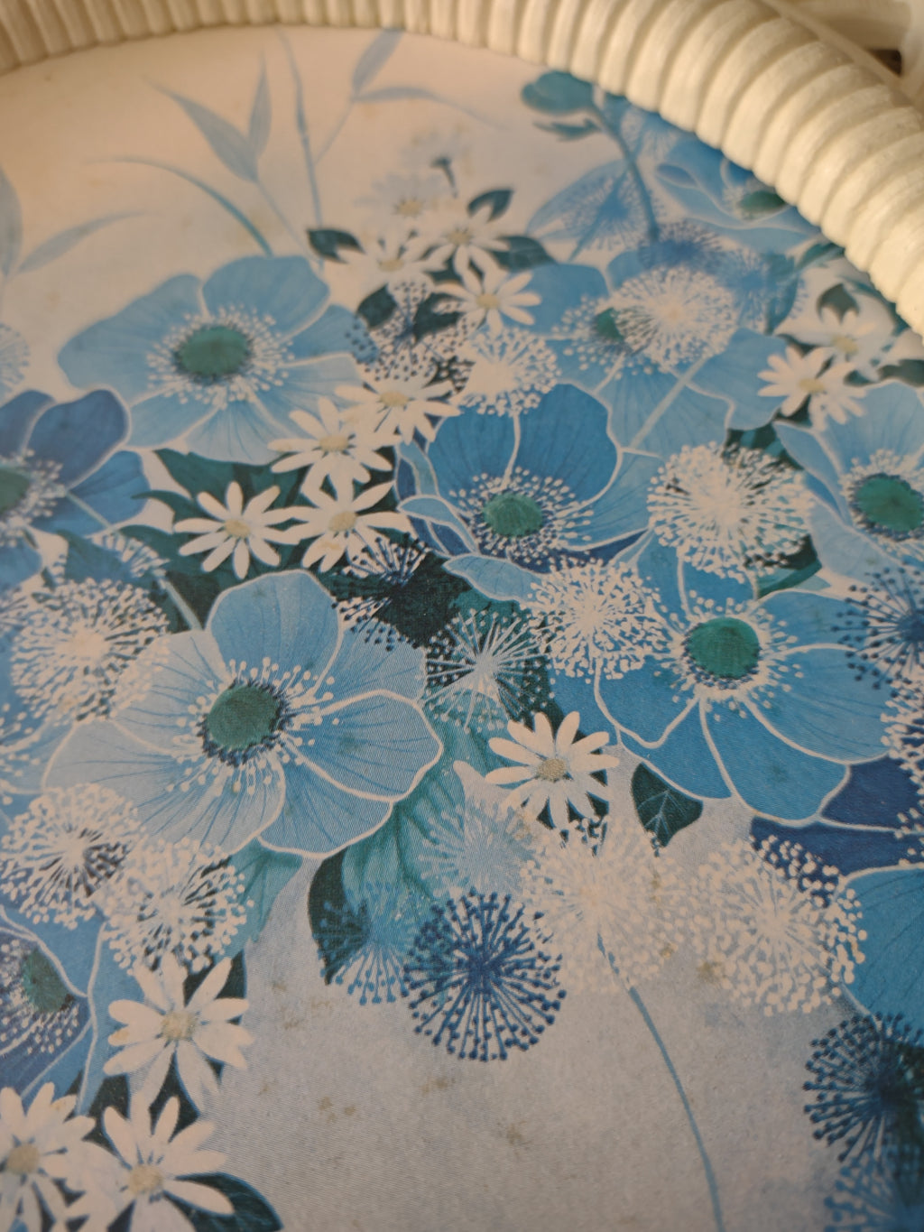 Vintage Burwood Faux Bamboo Blue Floral Pictures 17 X 12.5 Set Of 2 (Lot 3873)