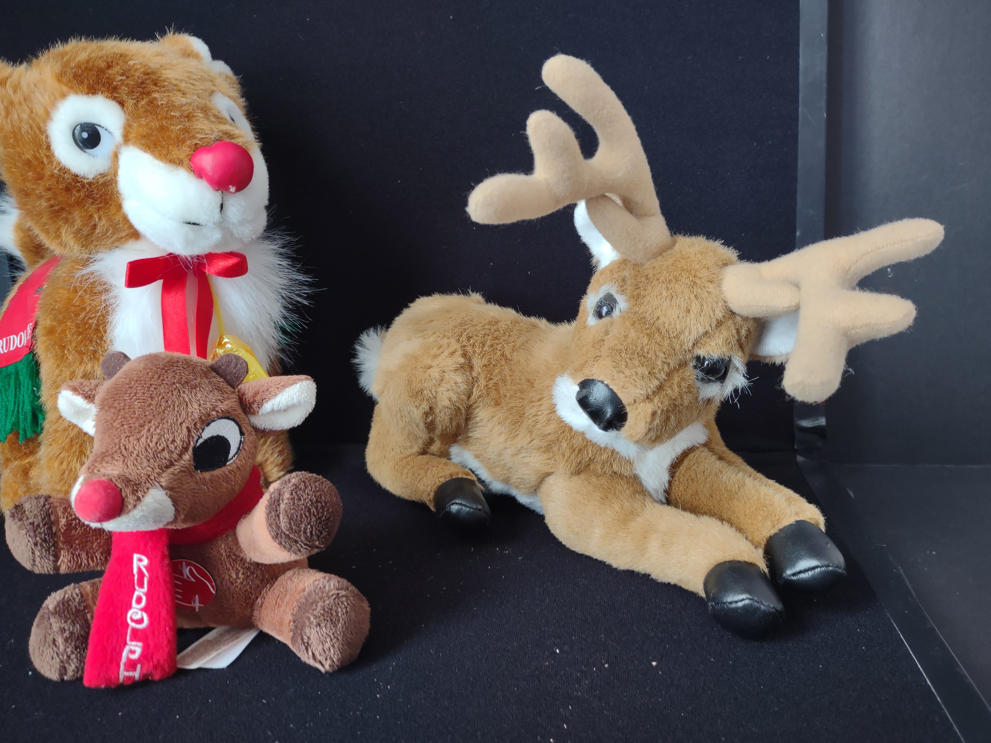 Lot of 3 Plush Rudolph Reindeer Small one is Musical (lot 2358)