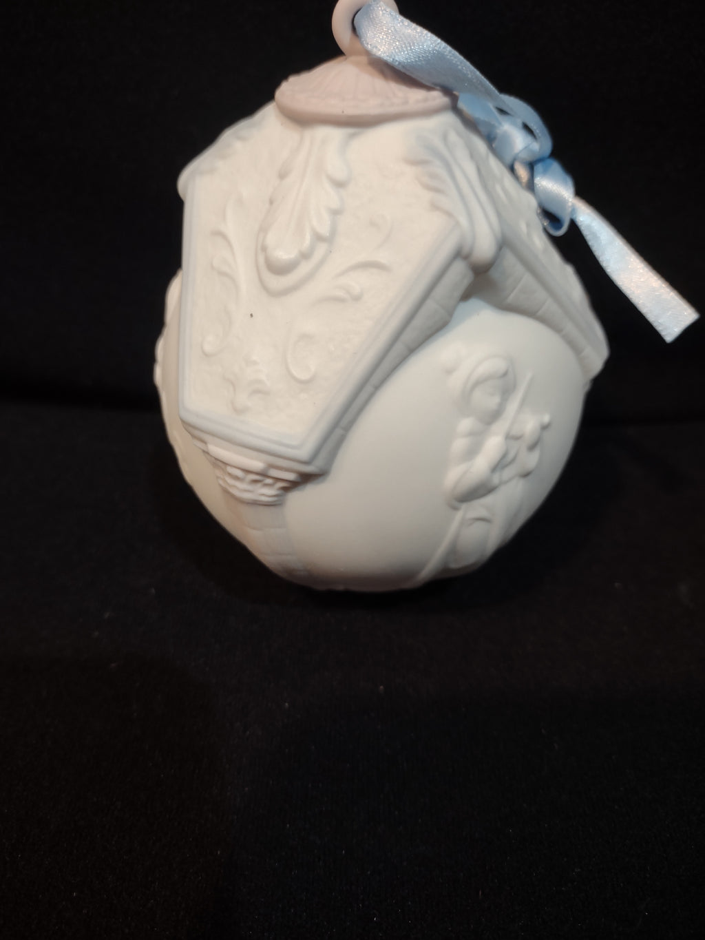 Vintage Lladro Christmas Collectible 1998 Ornament Bola De Navidad (Lot 4103)