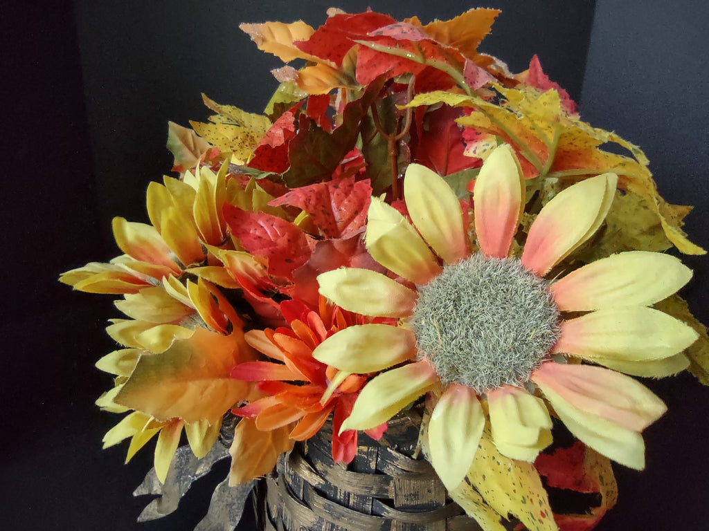 Angel Cupid Hanging Basket Fall Farmhouse Sunflower Halloween (lot 3072)