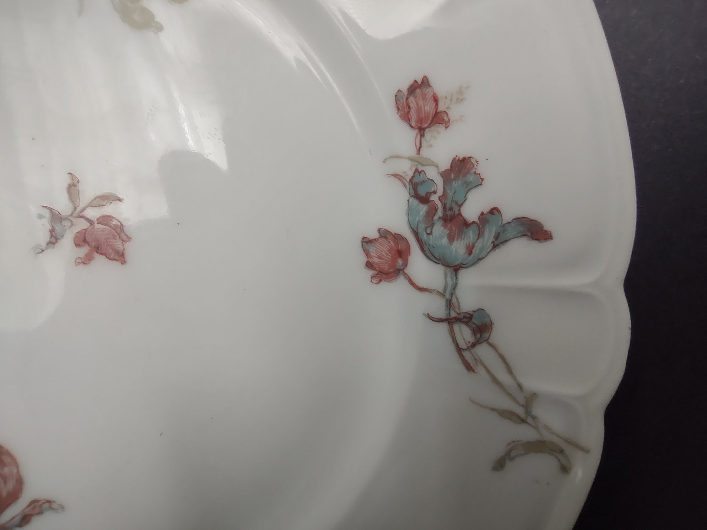 Antique 1889 Haviland Limoges Blue Red Flower Dessert/Salad Plate (lot 948)