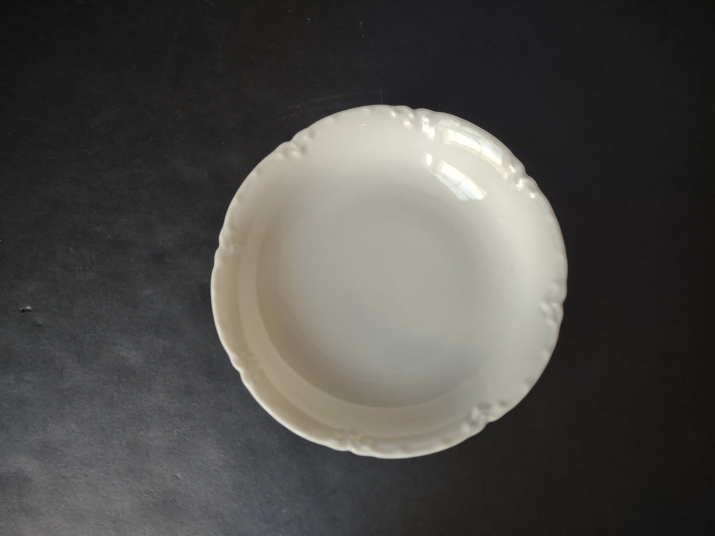 Haviland France Limoges Small Bowl 5" Plain White (lot 1026)