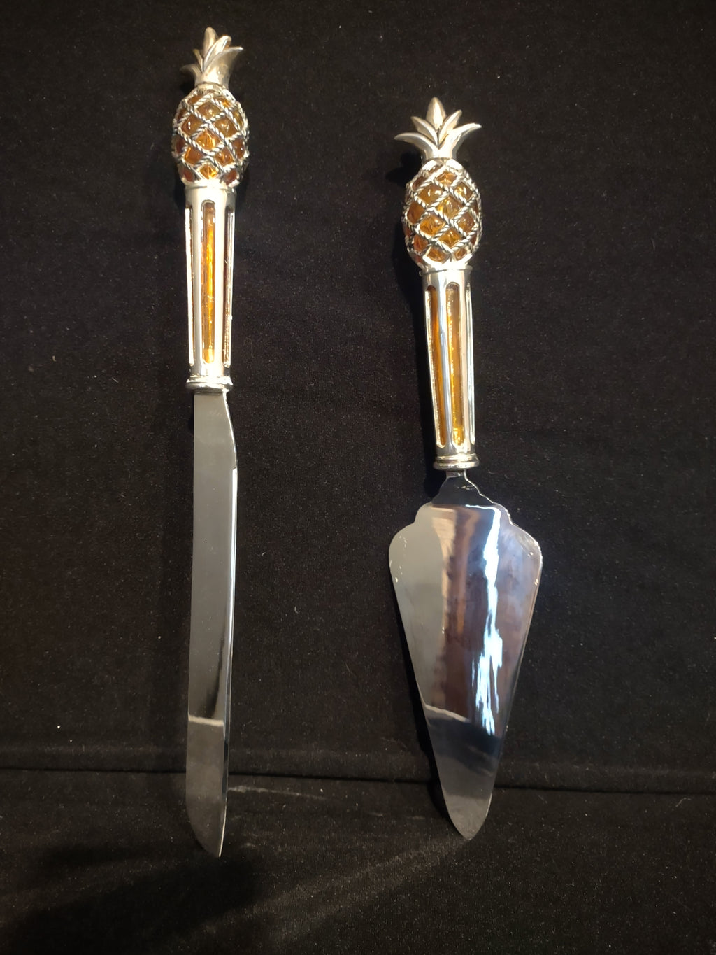 Vintage International Silver Company Pineapple Design Cake Serving Set (2546c)