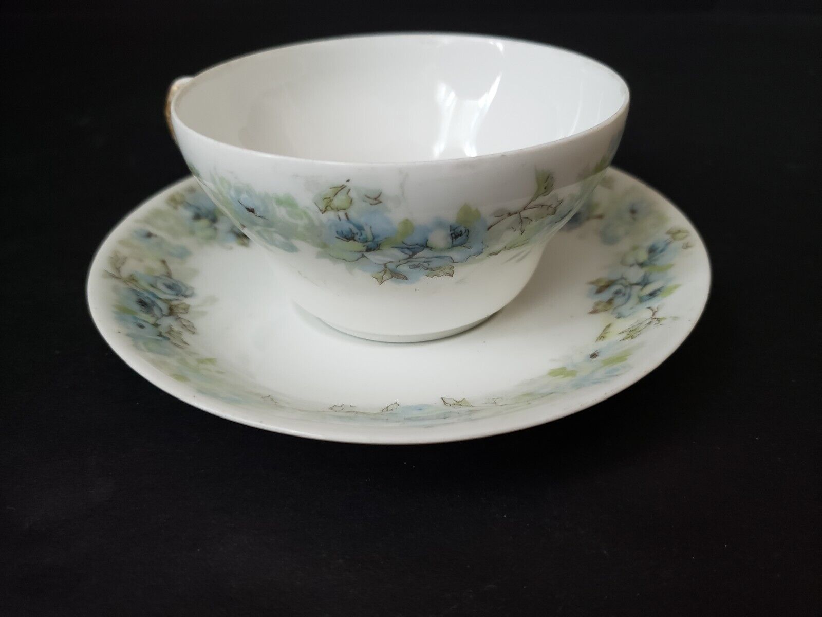 Haviland Limoges France Teacup & Saucer Blue Rose IMPERFECT (lot 618)