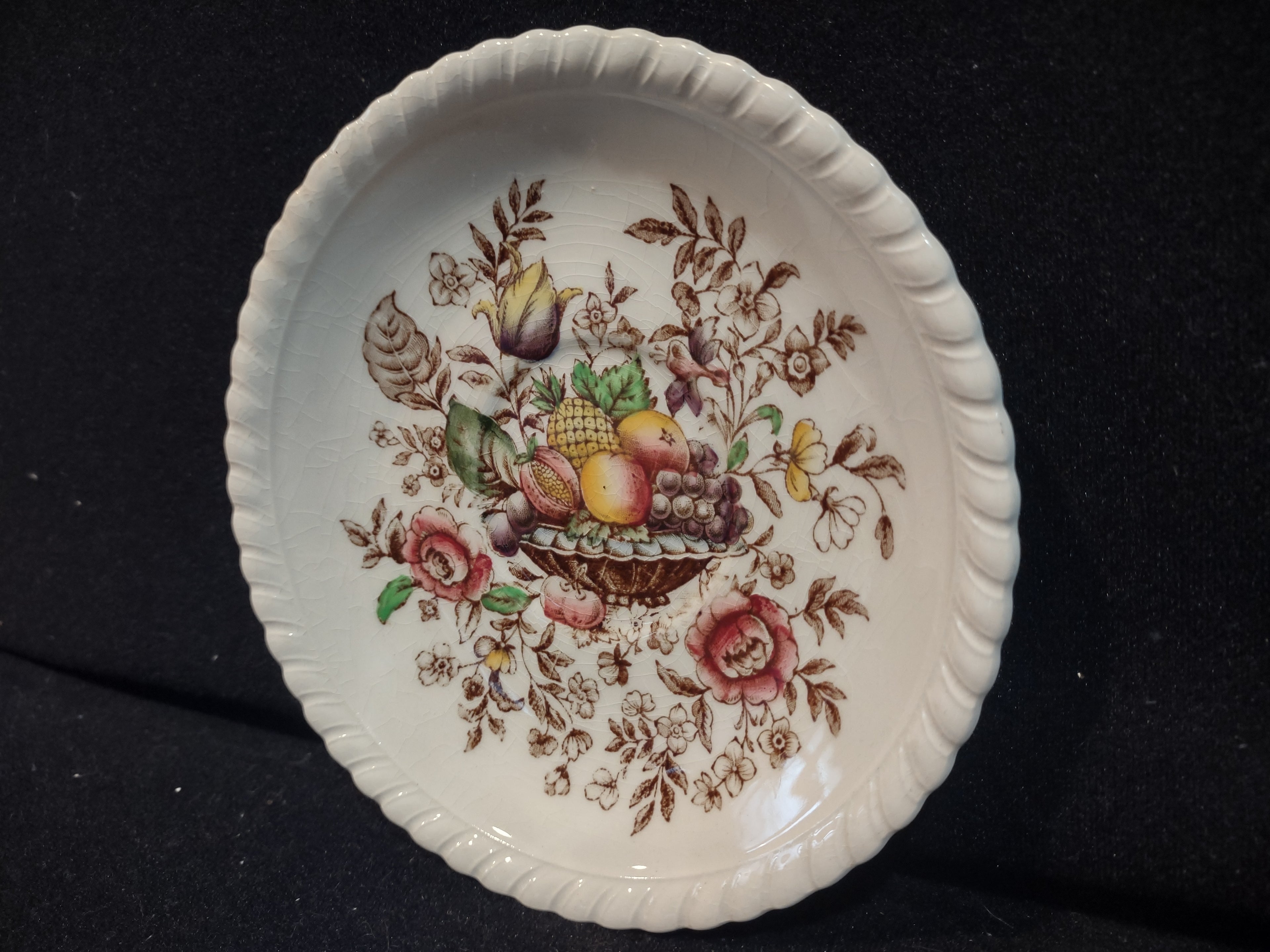 Vintage Johnson Bros Pomona Windsor Ware Saucer England Ironstone (lot 5611)