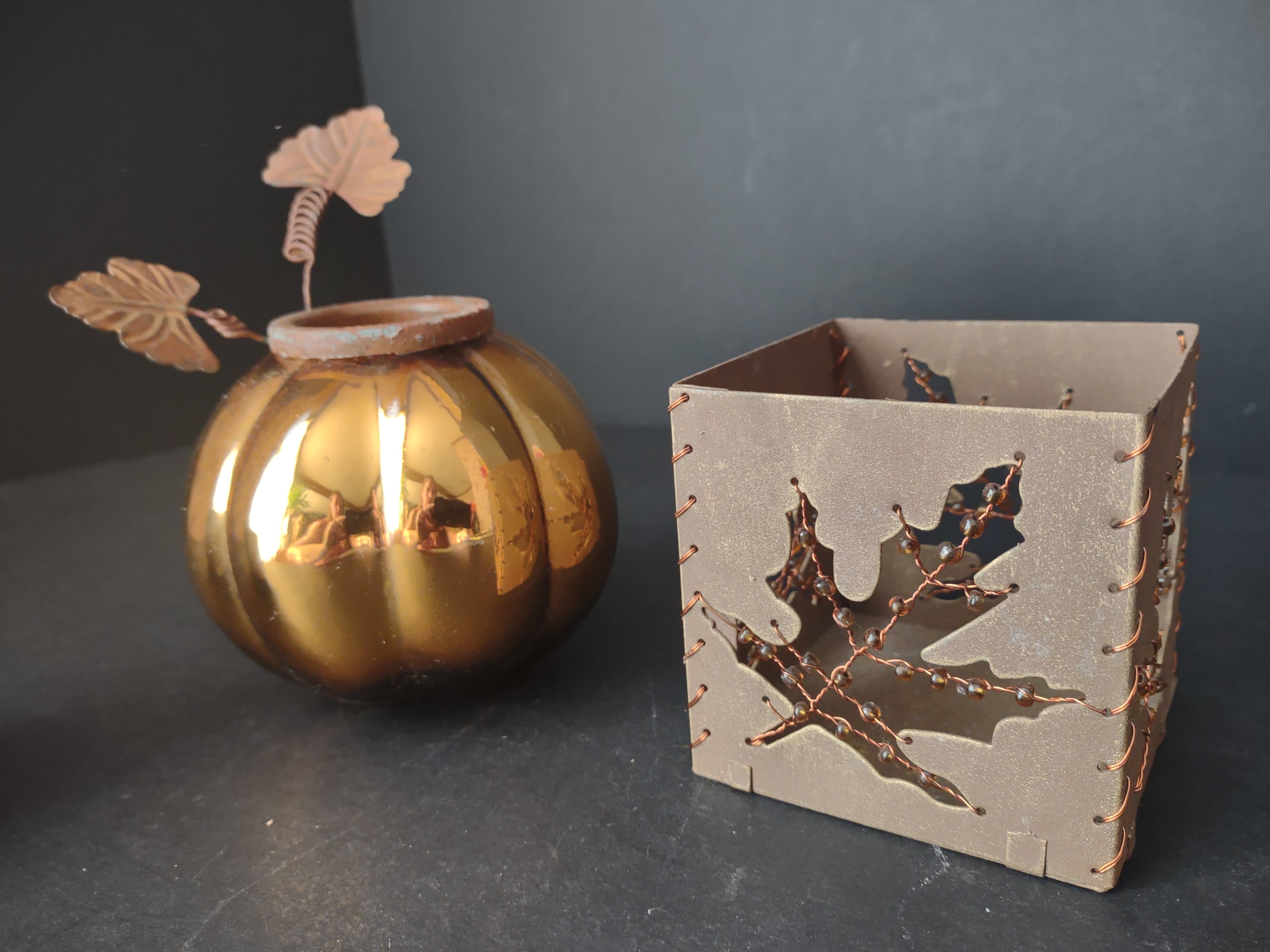 Halloween Fall Thanksgiving Glass Candle Holder and Candle (lot 1191)