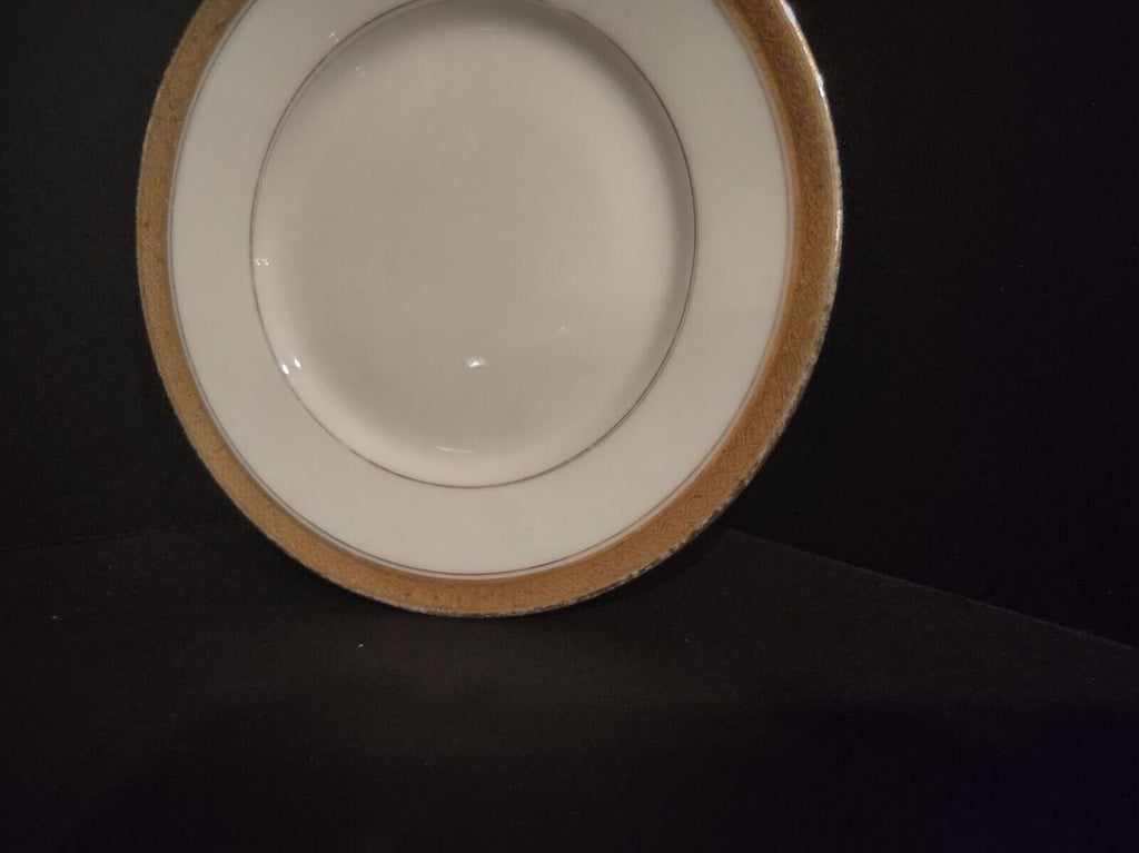 Wm Guerin France Limoges Bread/Butter Plate 6-1/4" Gold Trim (lot 685)