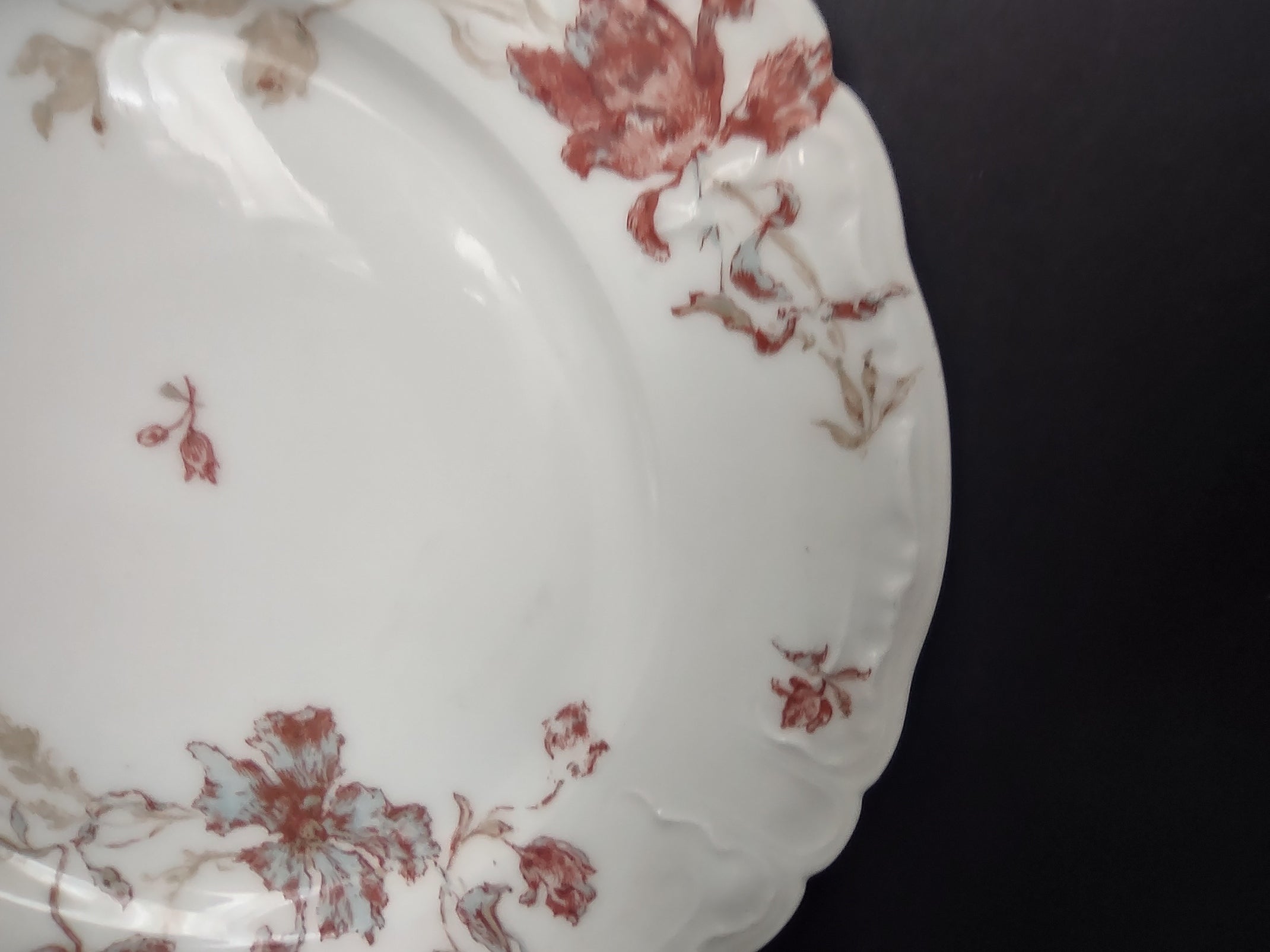 Haviland Limoges Blue Red Flower Luncheon Plate T.M. James & Sons (lot 953)