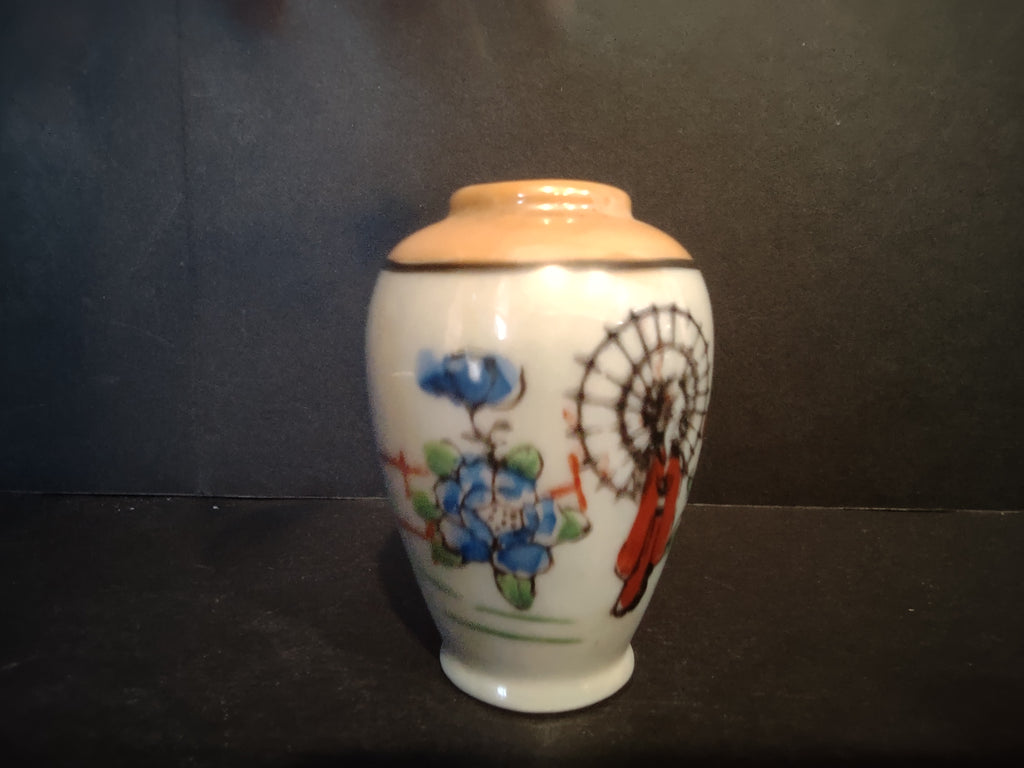 Vintage Japan Small 2-1/2" Vase Hand Painted (lot 5357)