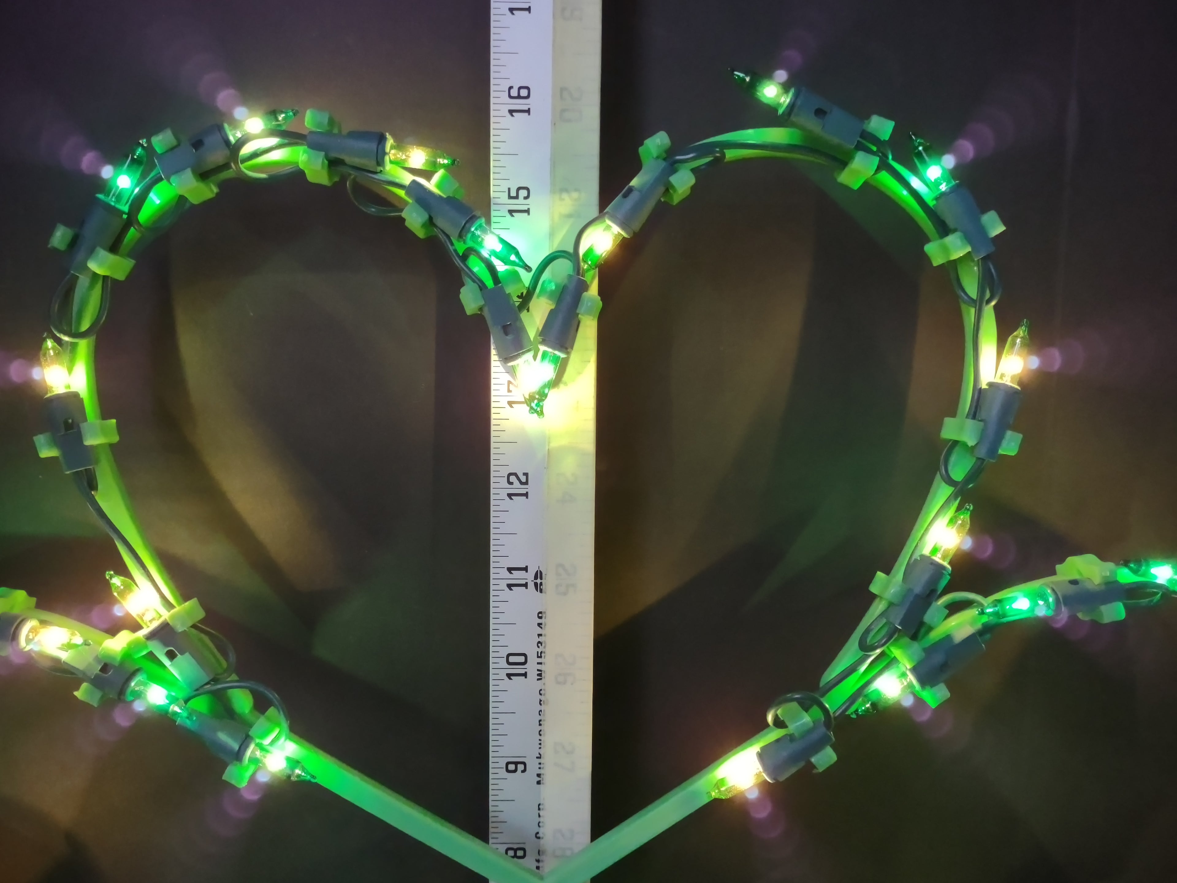 Vintage Kurt Adler Shamrock Sculpture Light Up Window Tabletop (lot 3390)