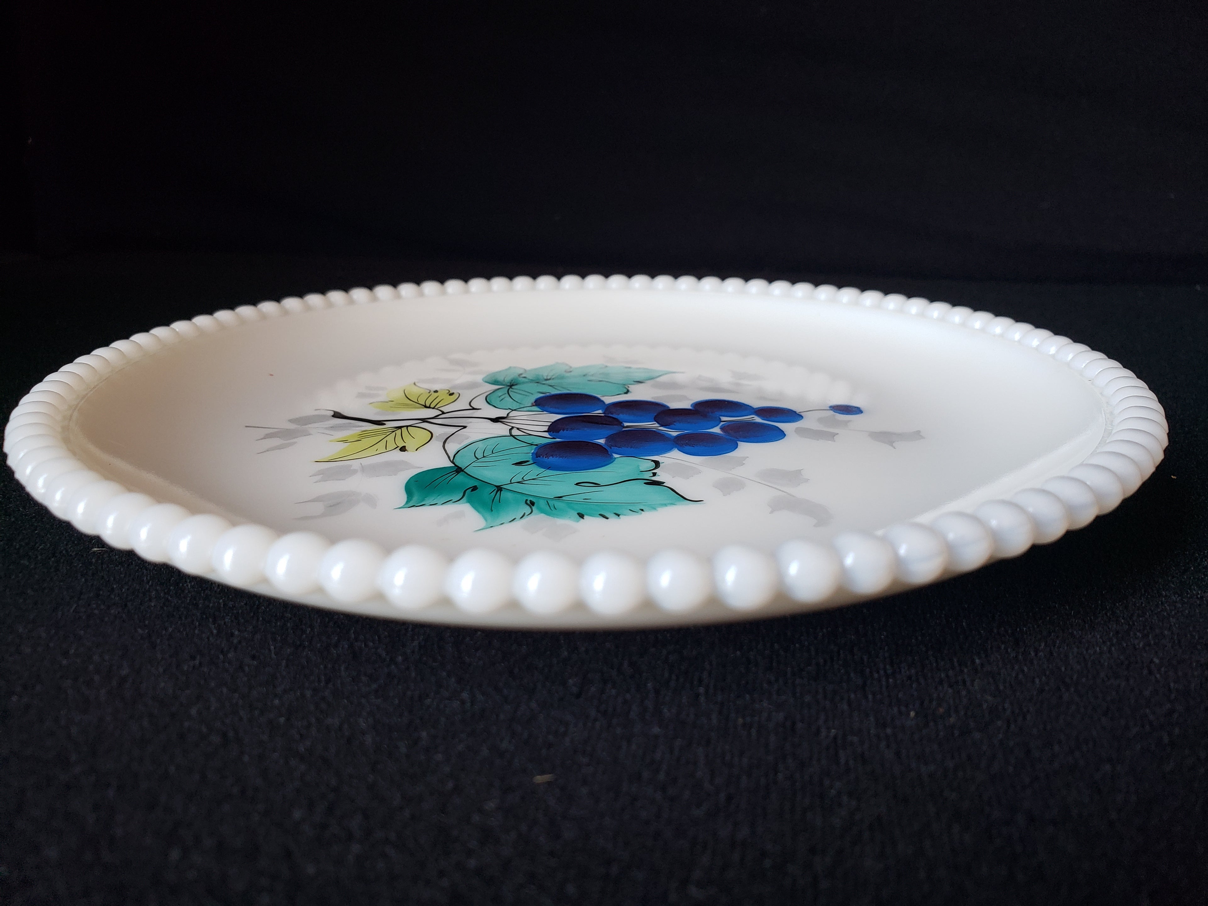 Vintage Westmoreland Grape Motif Milk Glass Dessert Plate (lot 2186)