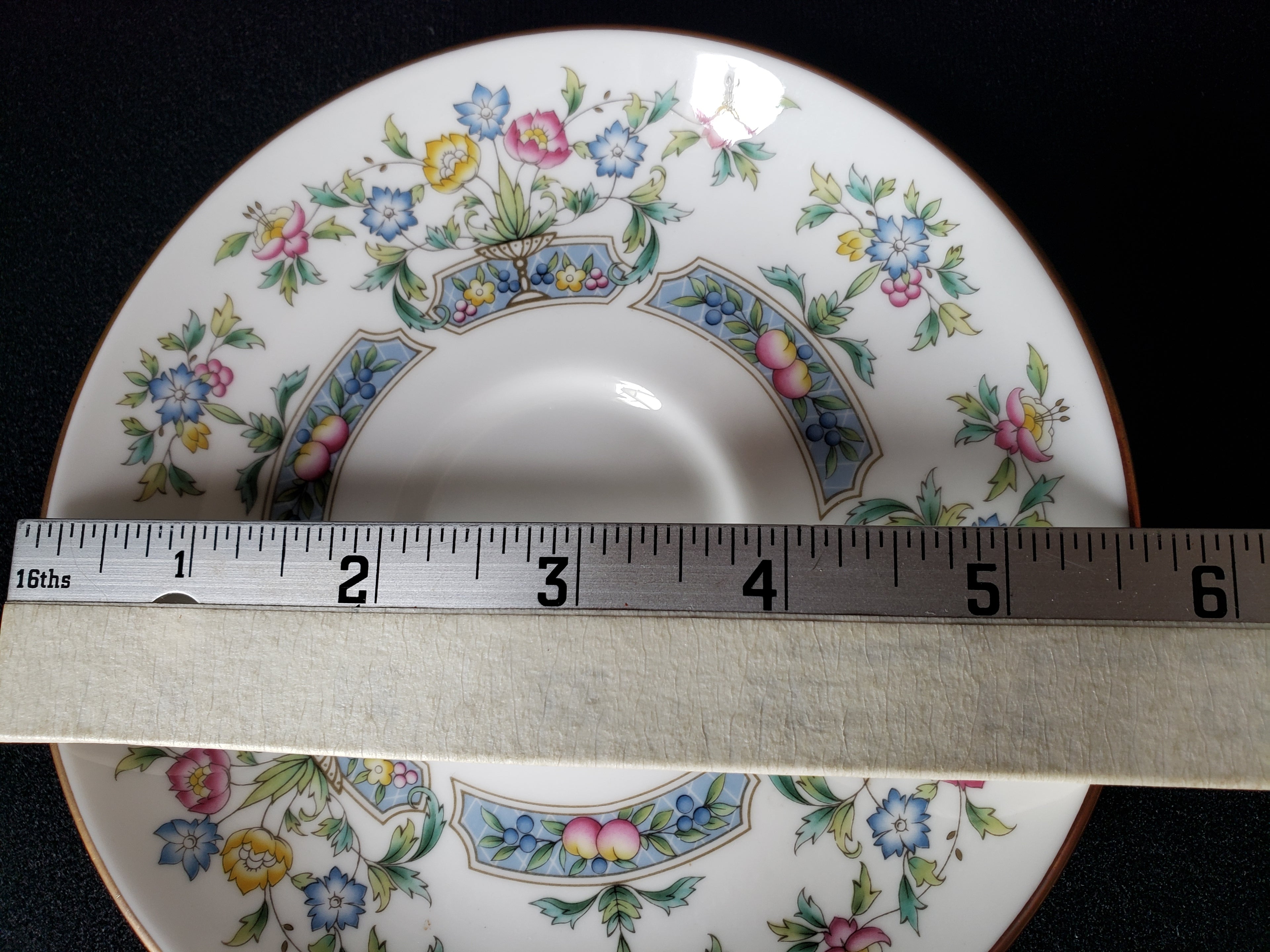 Vintage Royal Worcester Mayfield Saucer ONLY (lot 2084)