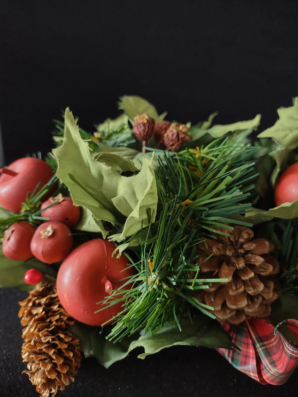 Vintage Christmas 10" Candle Ring Fruit Pinecone 3" Opening (Lot 4773)