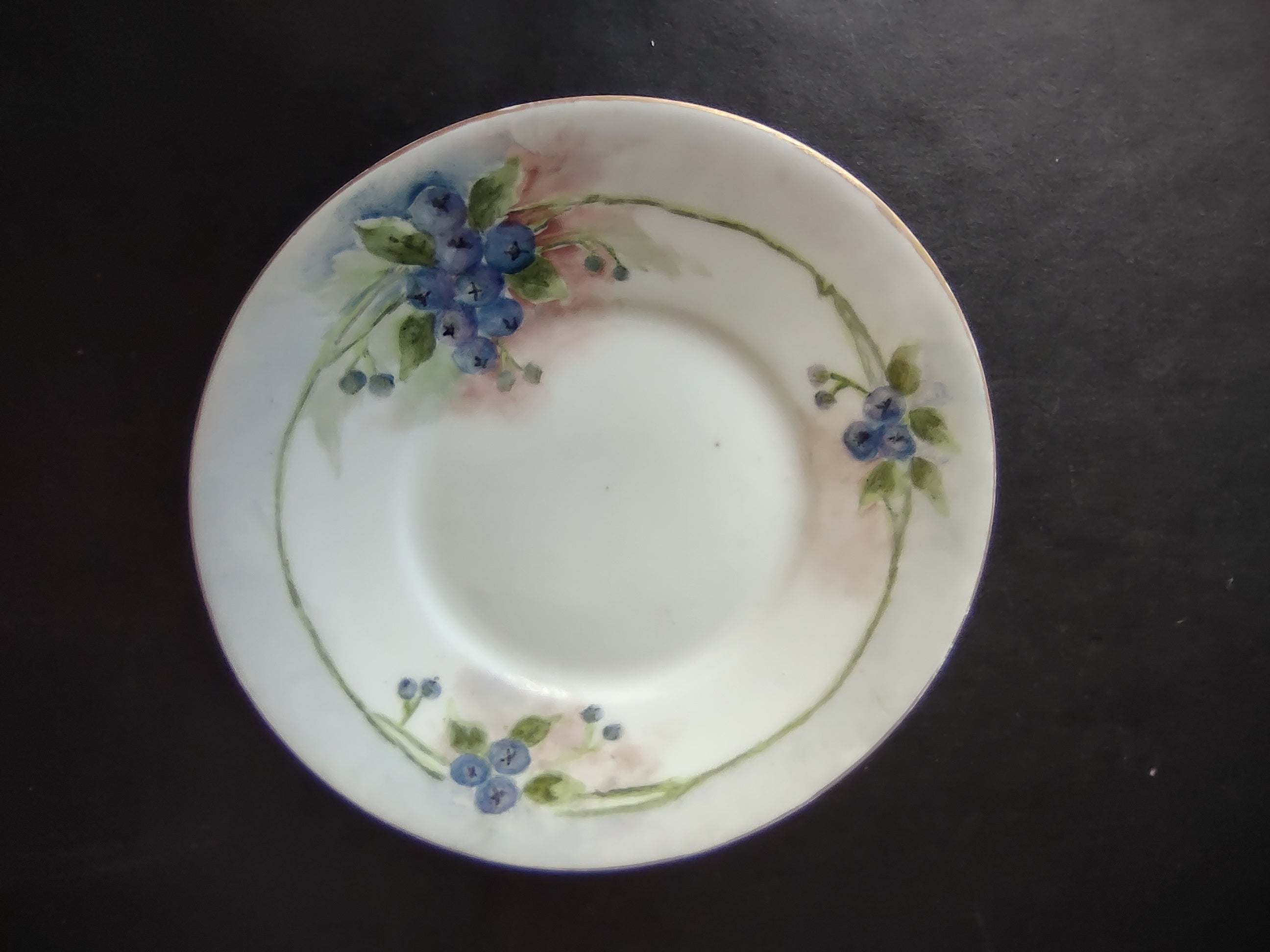 TV Limoges French Cottage Shabby Chic Small Plate 5-1/4" Blue Berries (lot 1121)
