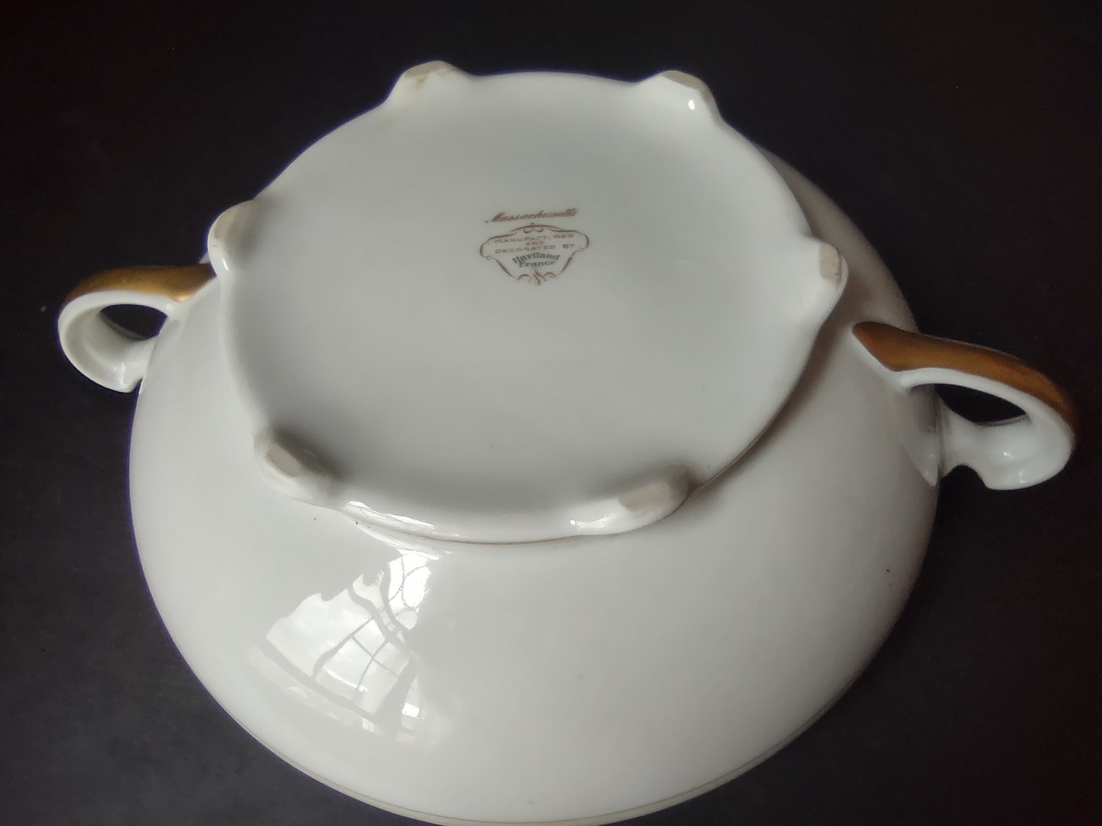 Haviland Limoges Massachusetts Round Tureen NO LID Blue Floral (lot 931)