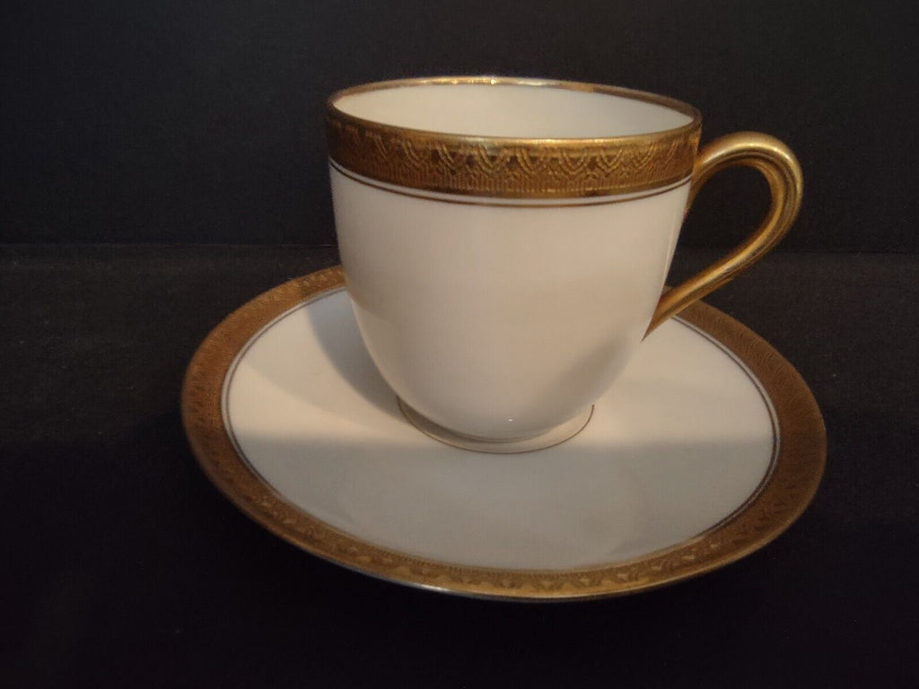 Vintage Black Knight Marquise Bavaria Demitasse Cup Heavy Gold Trim (lot 512)