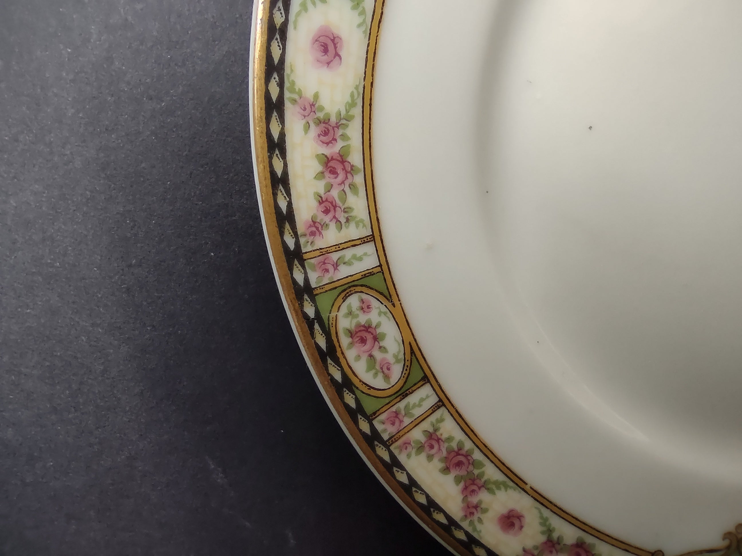 Haviland Limoges French Shabby Cottage Chic Bread/Butter Plate (lot 1129)