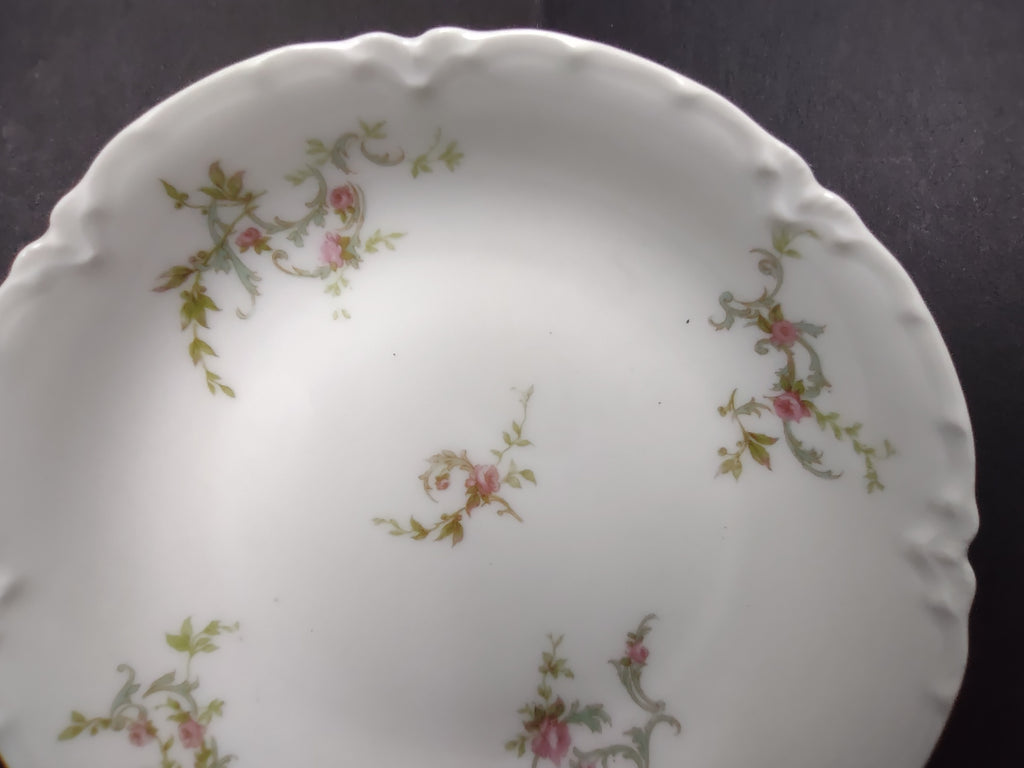 Haviland Limoges Small Bowl 5" White Scalloped Edge Rose Blue Ribbon (lot 856)