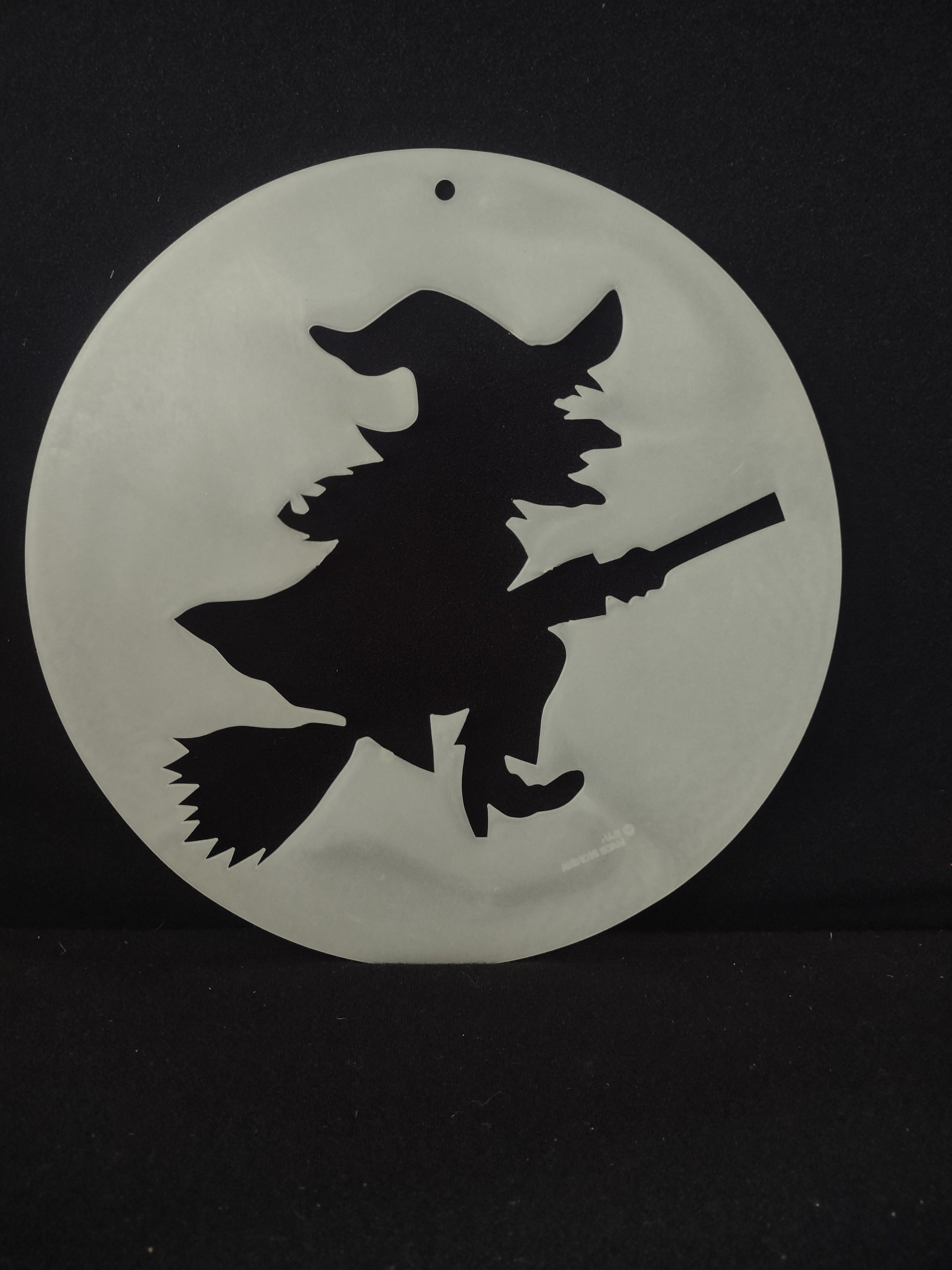 Halloween Glow In Dark Witch Cut Out Wall Window Hangings Set Of 2 (Lot 3587)