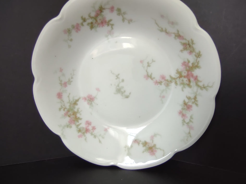 Haviland Limoges Cream Soup Plate Pink Thistle & Daisy (lot 883)