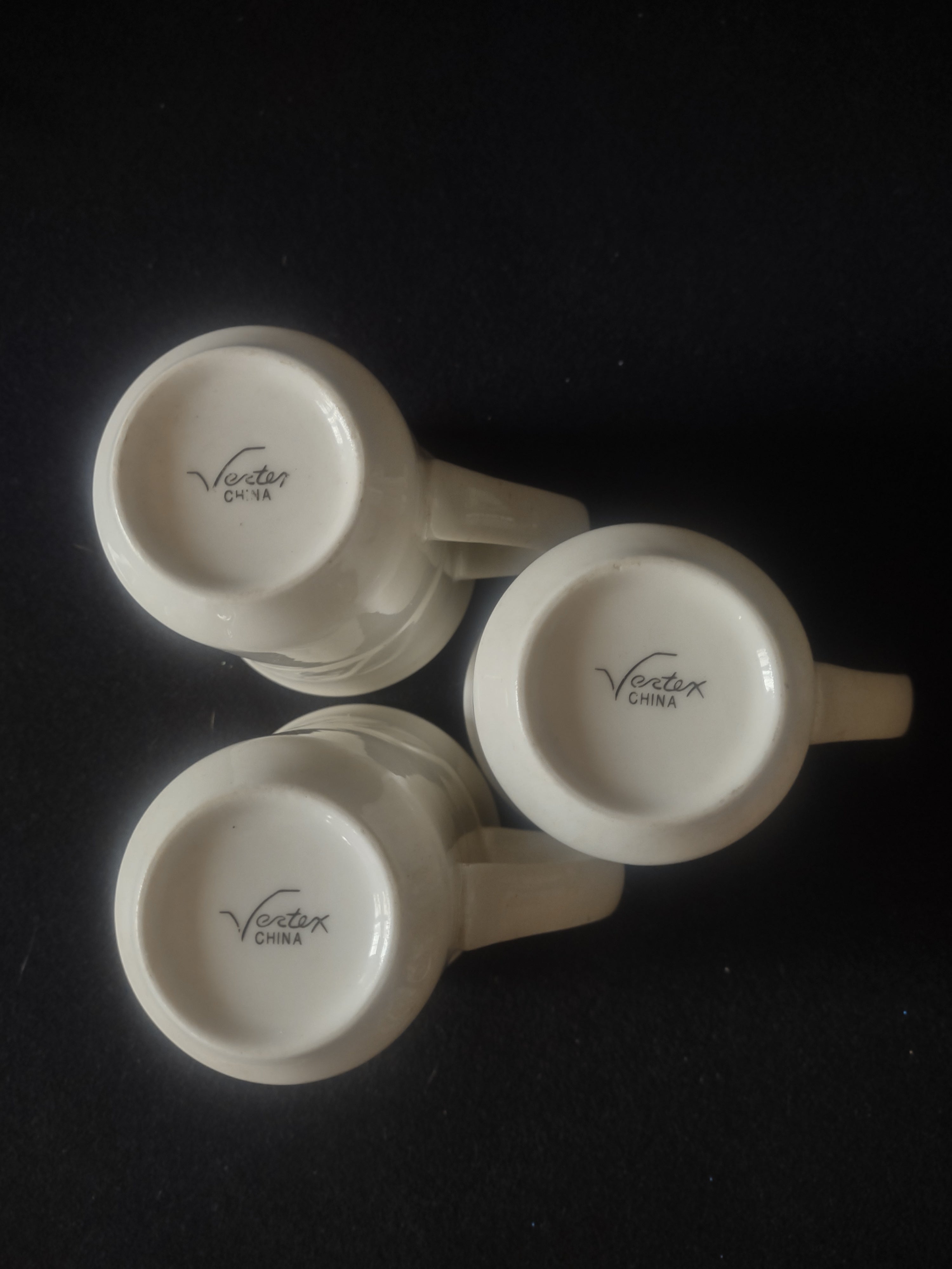 Vertex China Restaurant Ware Embossed Ryan Mug Sausalito Collection (Lot 5299)
