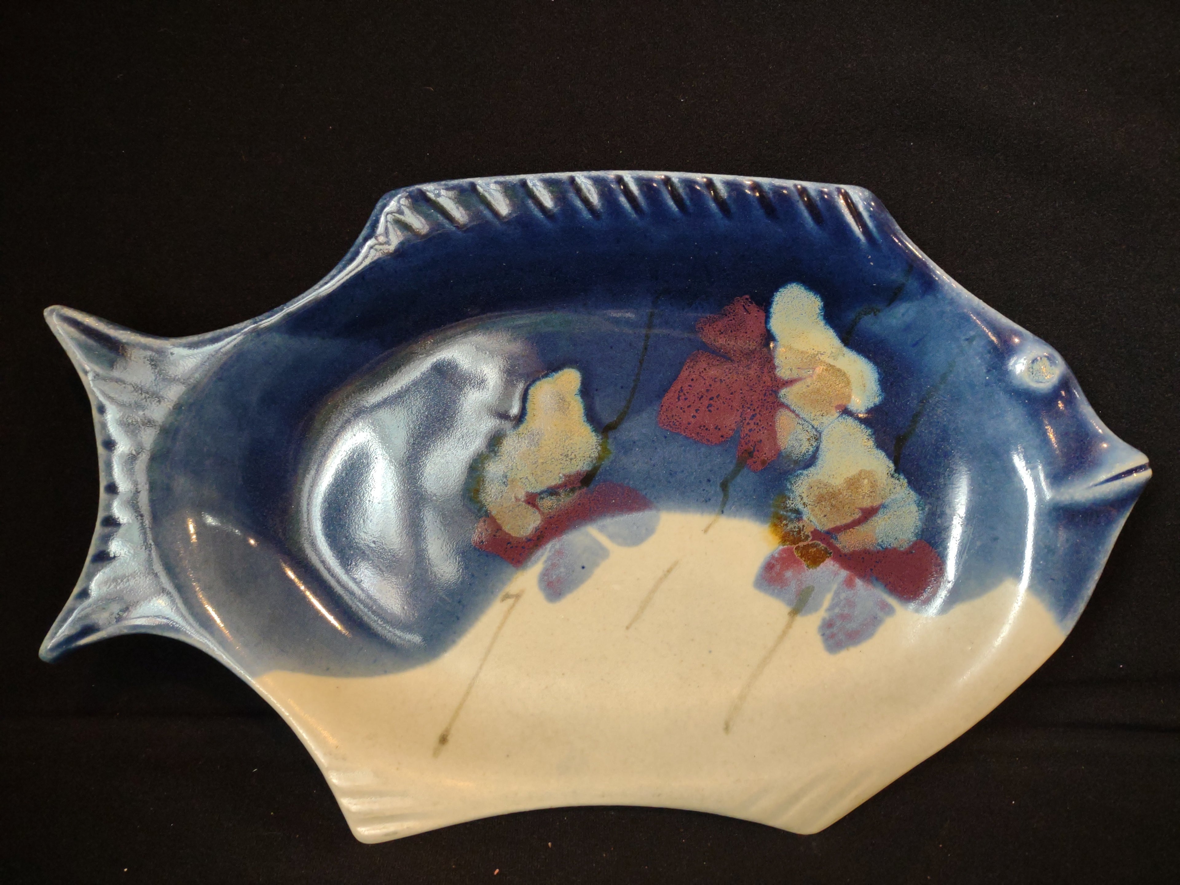 Vintage Follette Pottery Fish Platter Blue (lot 2595c)