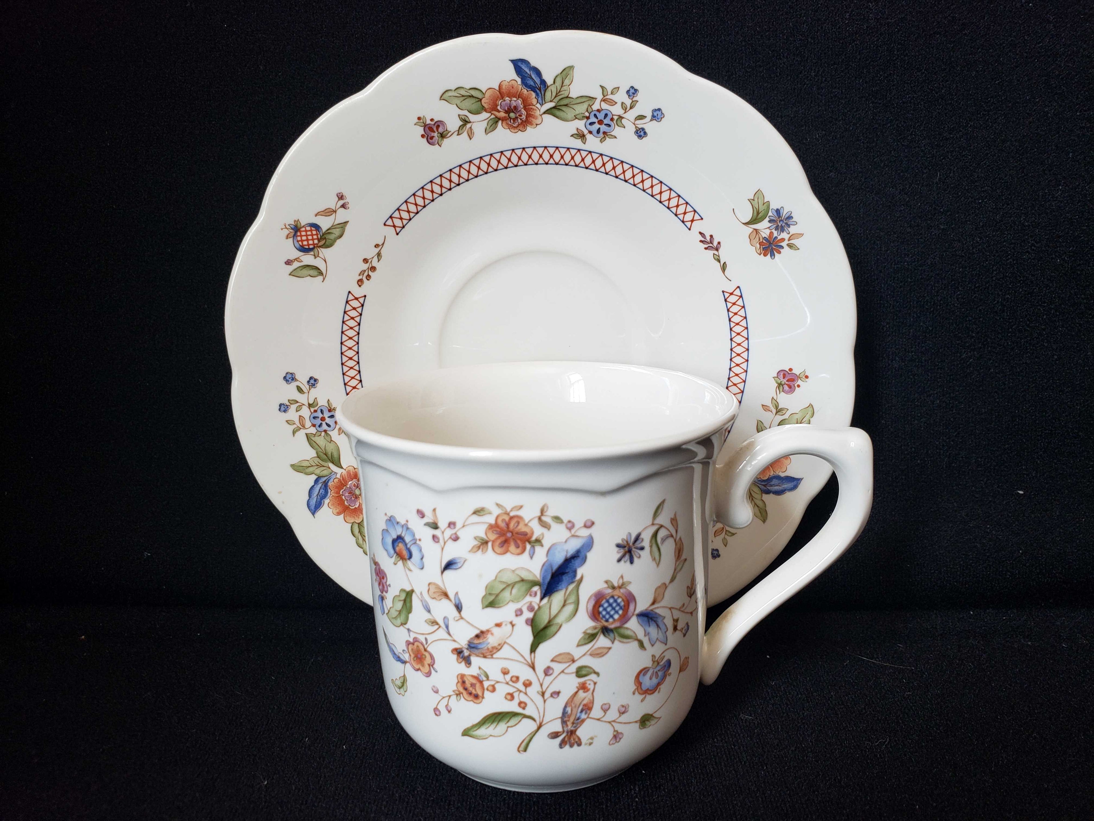 Vintage Lenox Wind Chimes Tea Cup with Saucer (lot 1941)