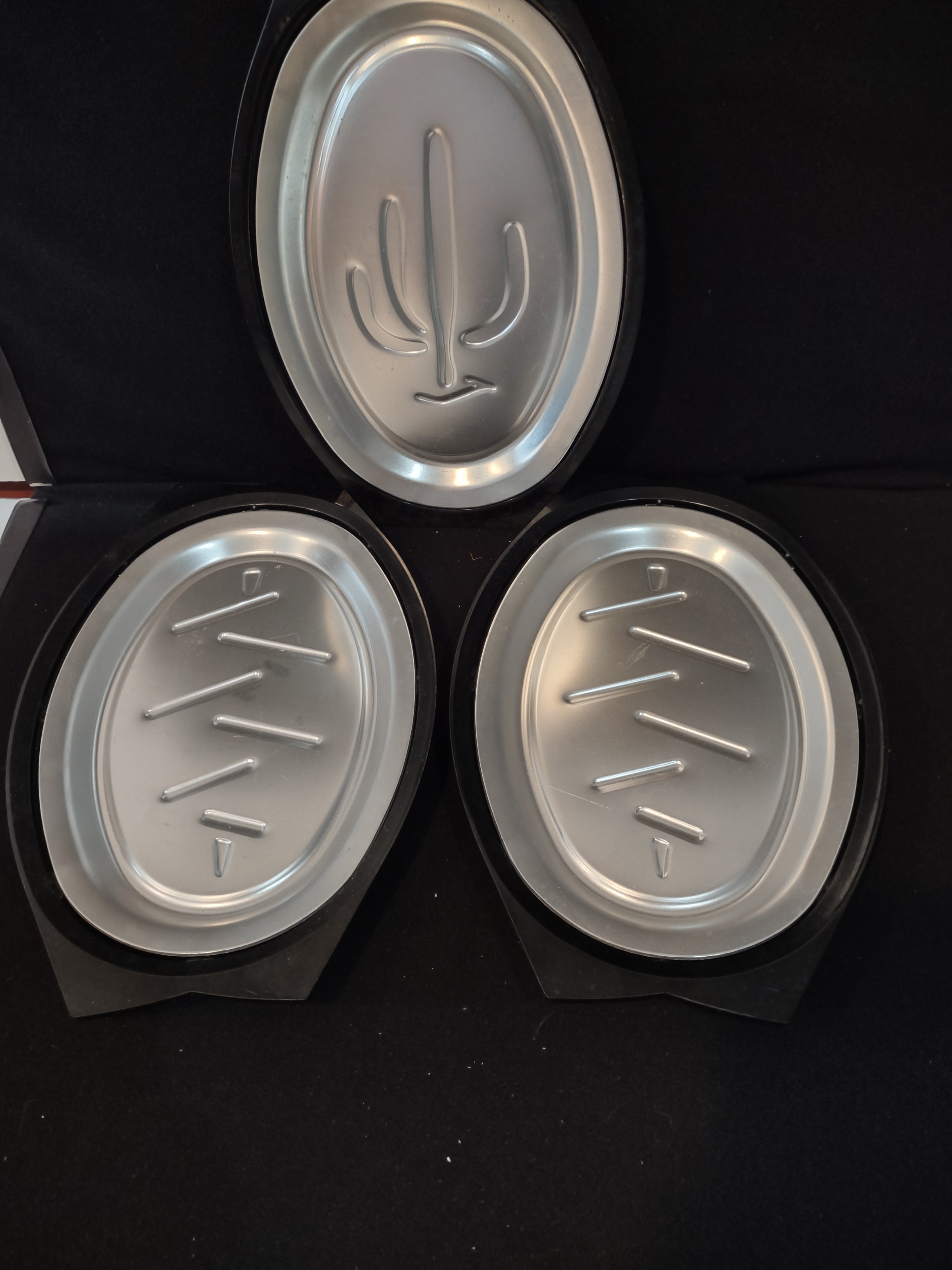 Nordic Ware Aluminum Steak & Fajita Platter Holder Set X 3 (Lot 3069)