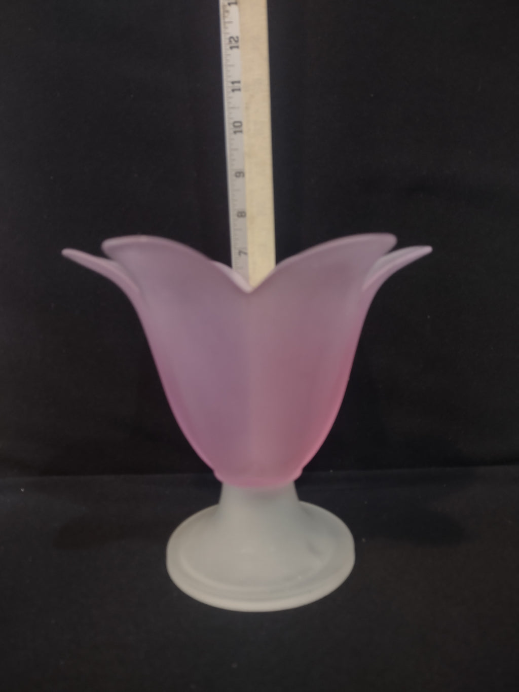 Frosted Lavendar Flower Petals 7" Candle Holder (Lot 3203)