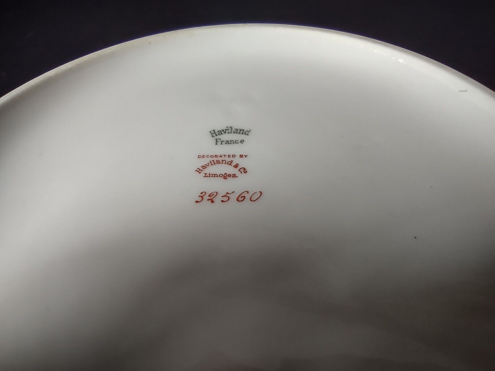 Haviland Limoges Gold & Black Trim White Round Tureen Bowl NO LID (lot 672)