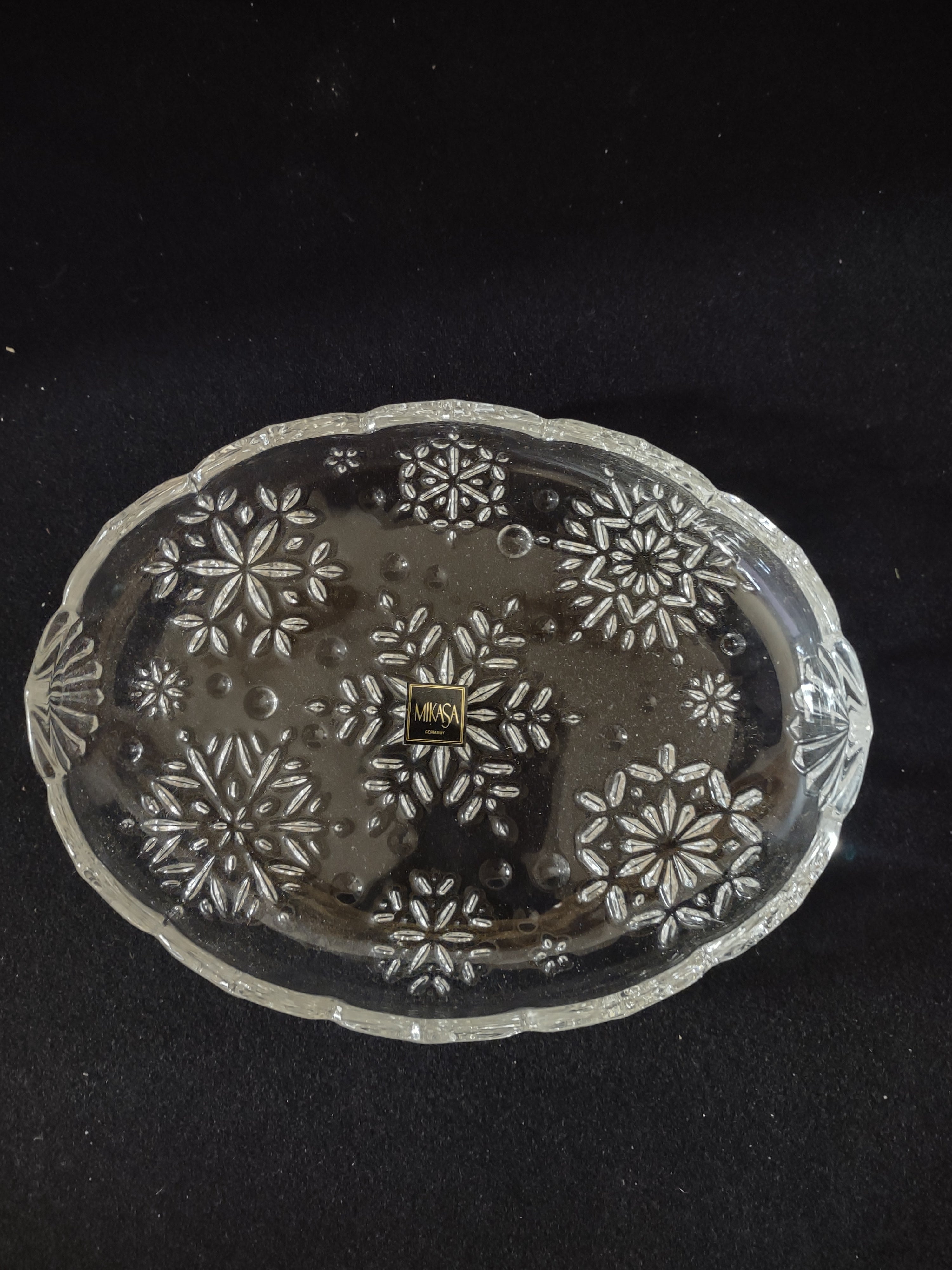 Vintage Mikasa Snowflake 9 1/4" Sweet Dish (Lot 3623)