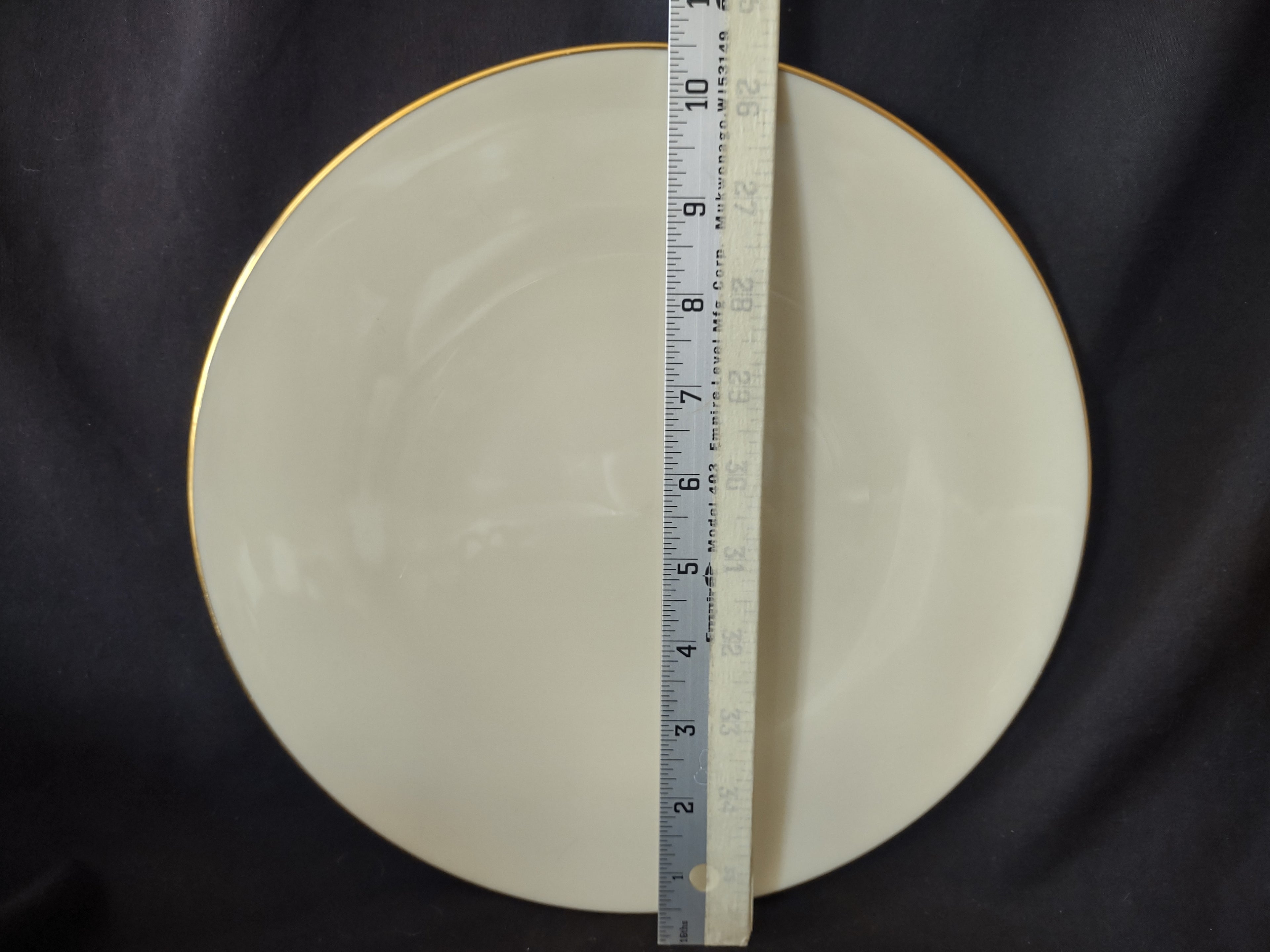 Vintage Lenox Special Dinner Plate Golden Wreath Stamp 10-1/2" (lot 1997)