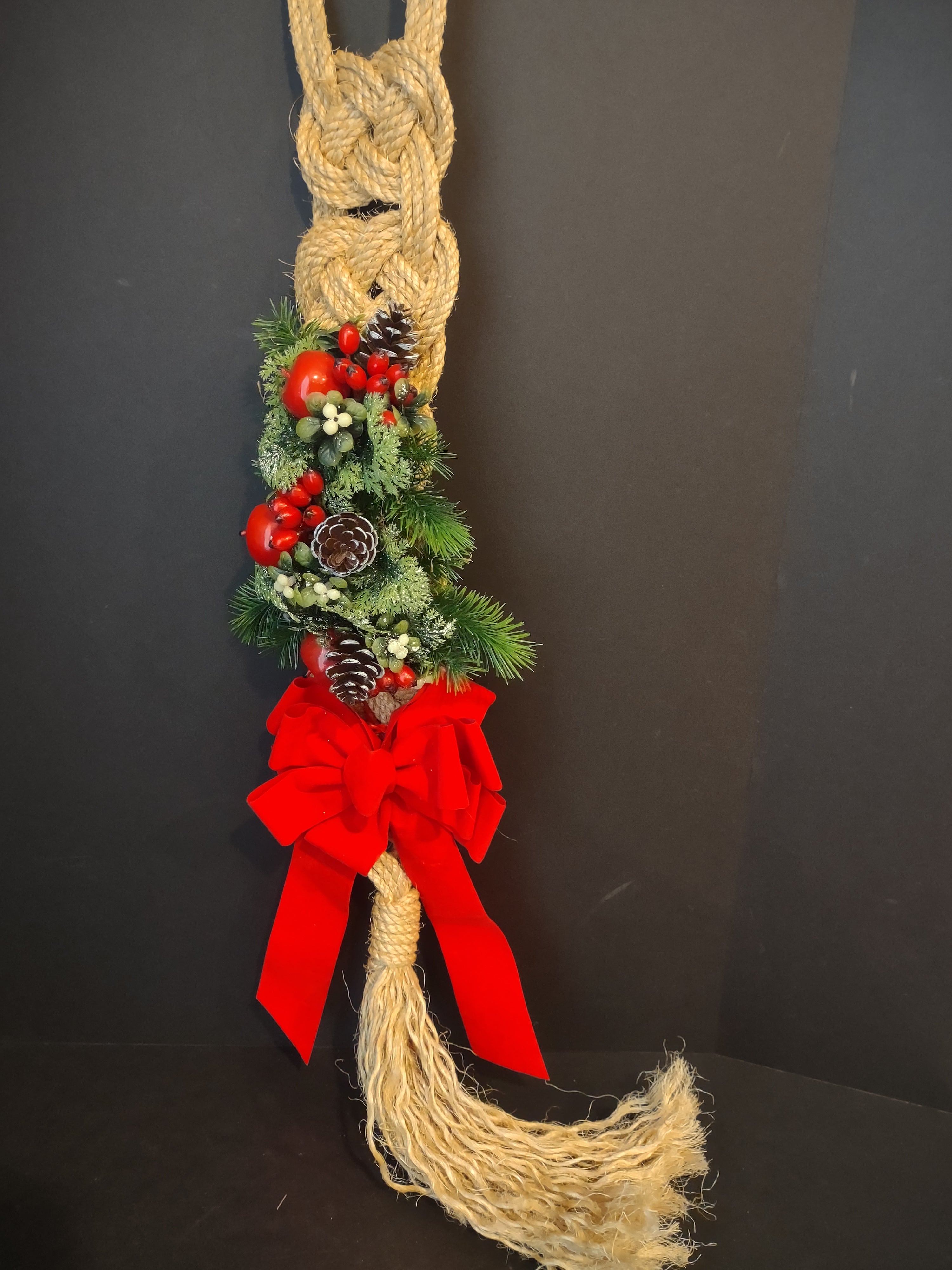 Christmas Holidays Wall Front Door Decor Pine Cone (lot 1238)