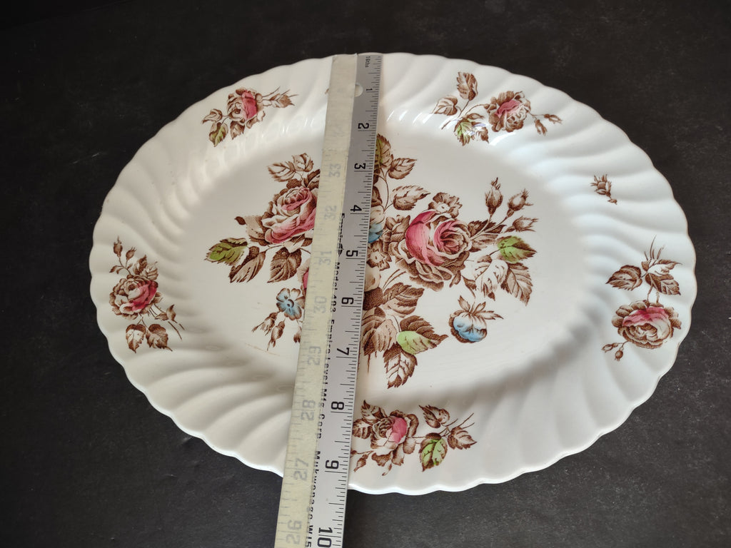 Johnson Brothers Staffordshire Bouquet Serving Platter CRAZING (lot 5597)
