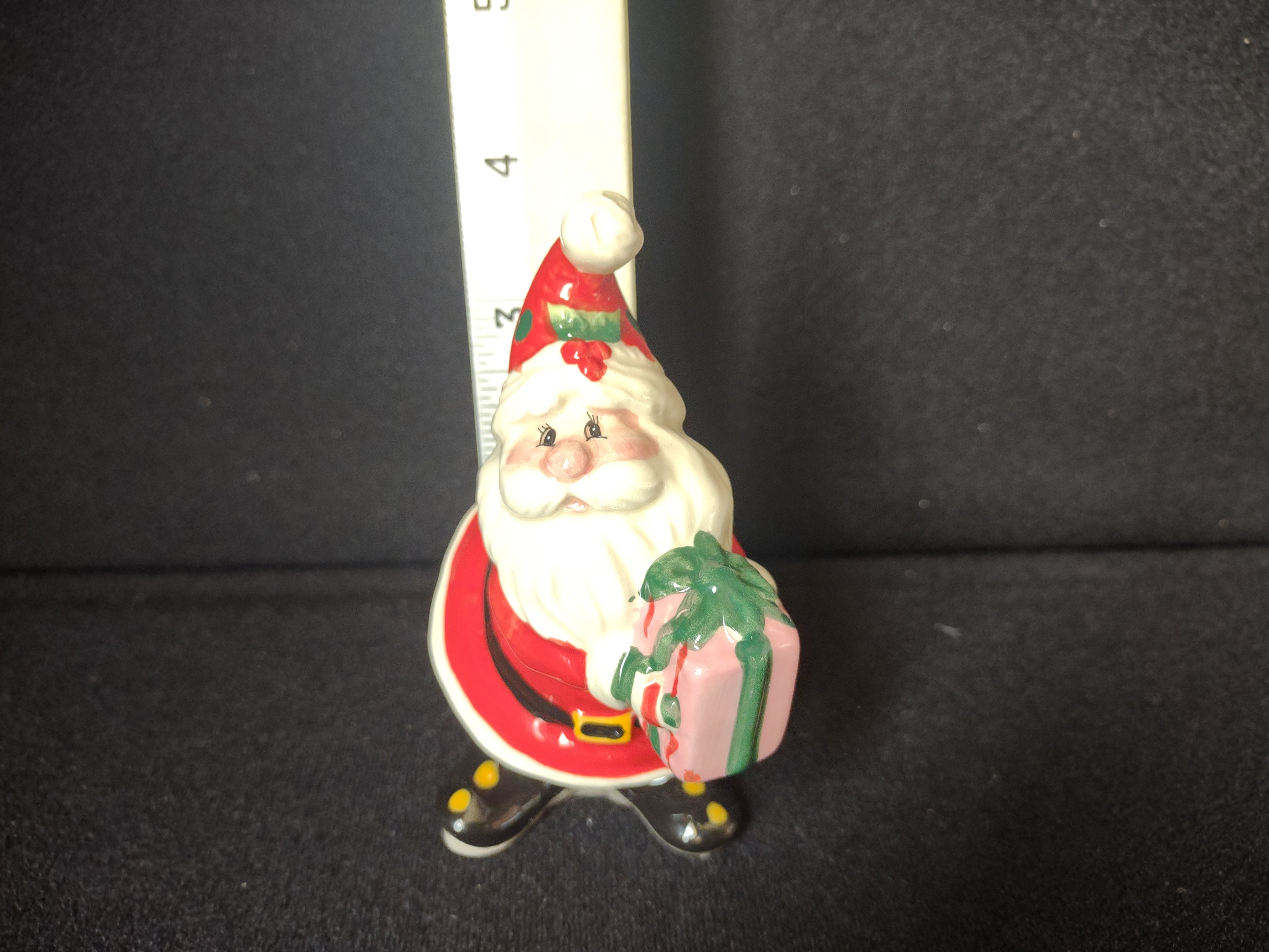 Fitz and Floyd Sweet Holiday Christmas Salt Pepper Shaker (lot 1530)