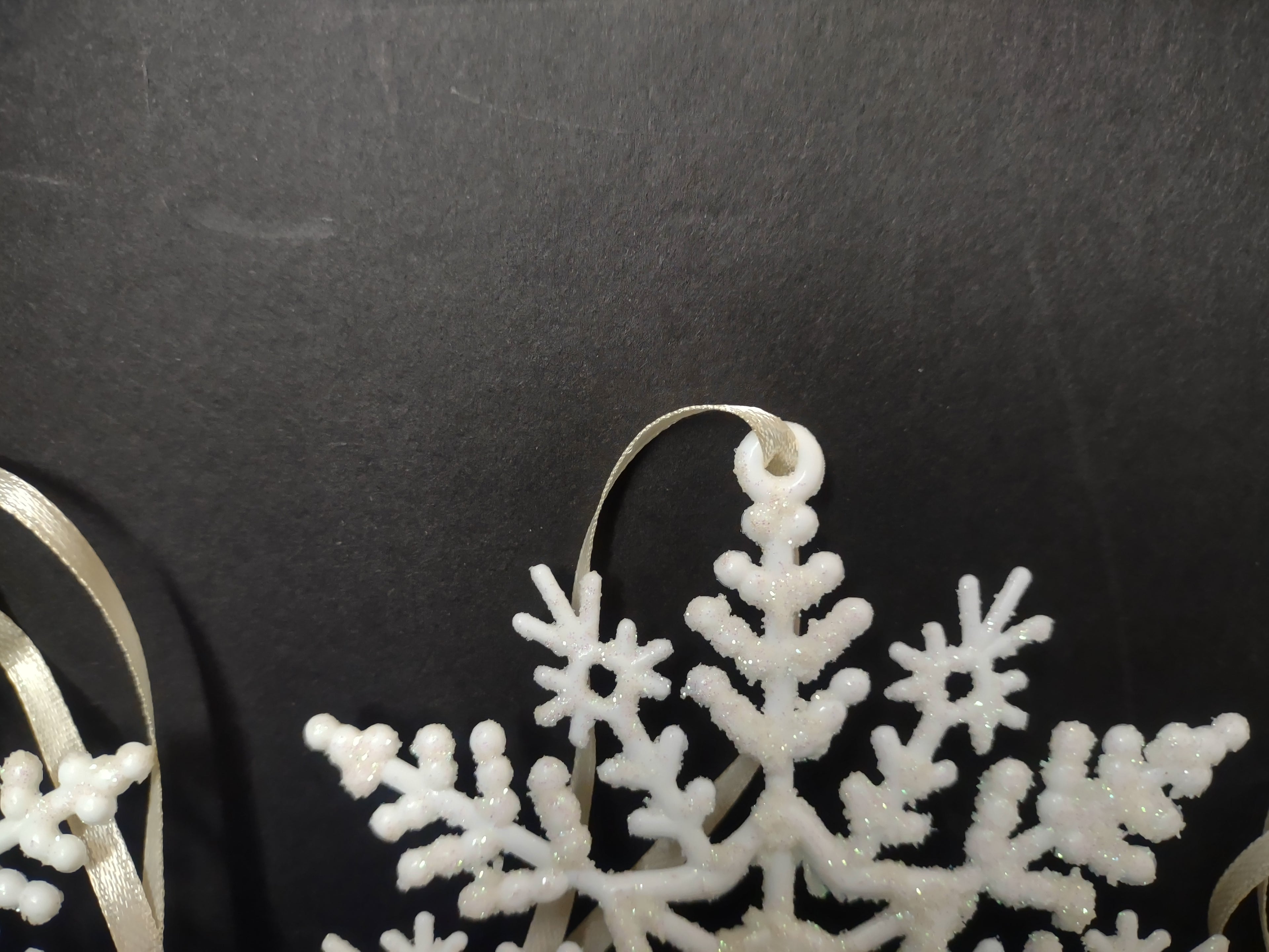 Christmas Ornament x 18 Snowflake White Glitter 3-1/2" (lot 3354)