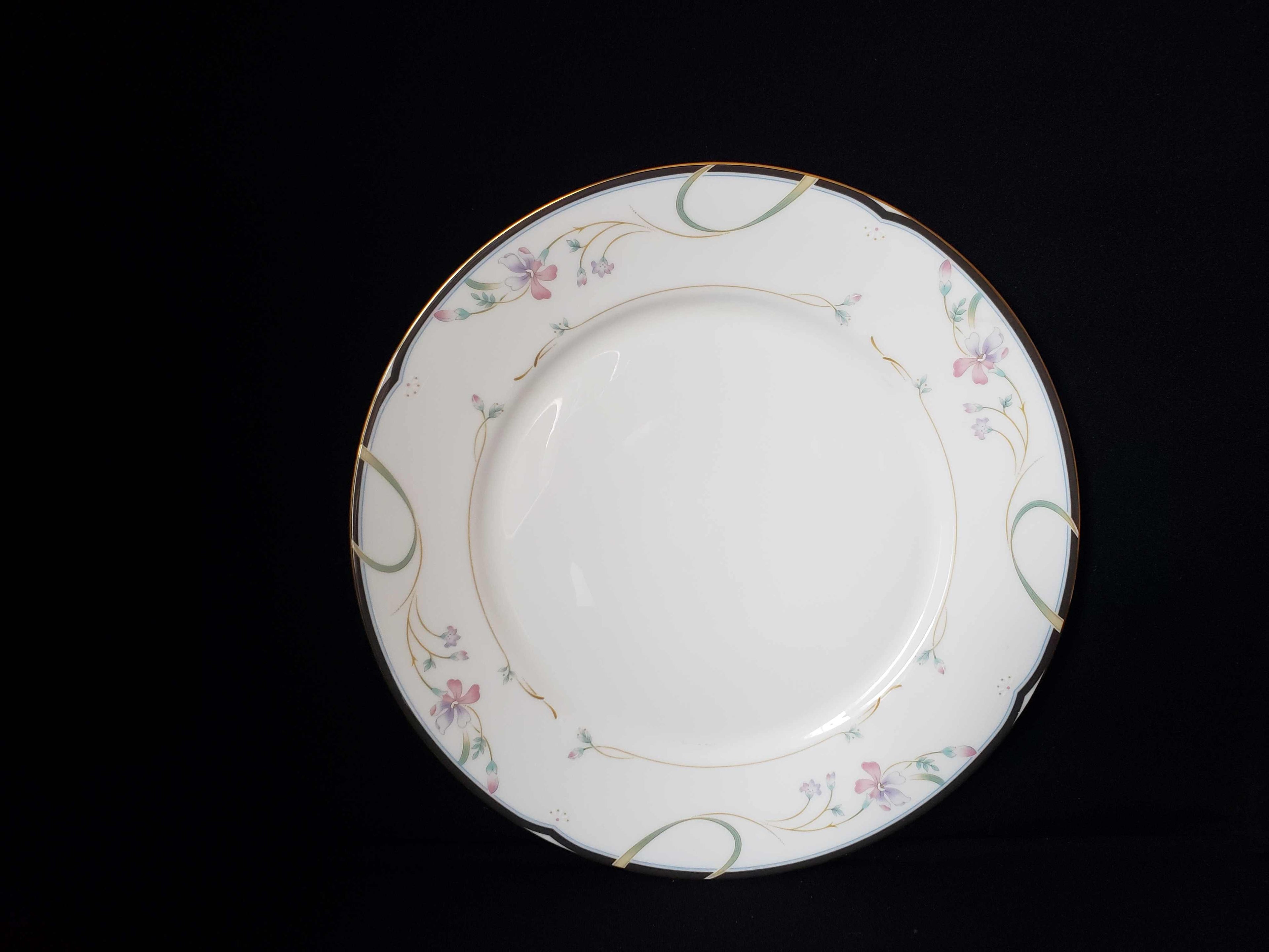 Vintage Lenox Debut Constance Fine Bone Dinner Plate 10-7/8" (lot 1915)