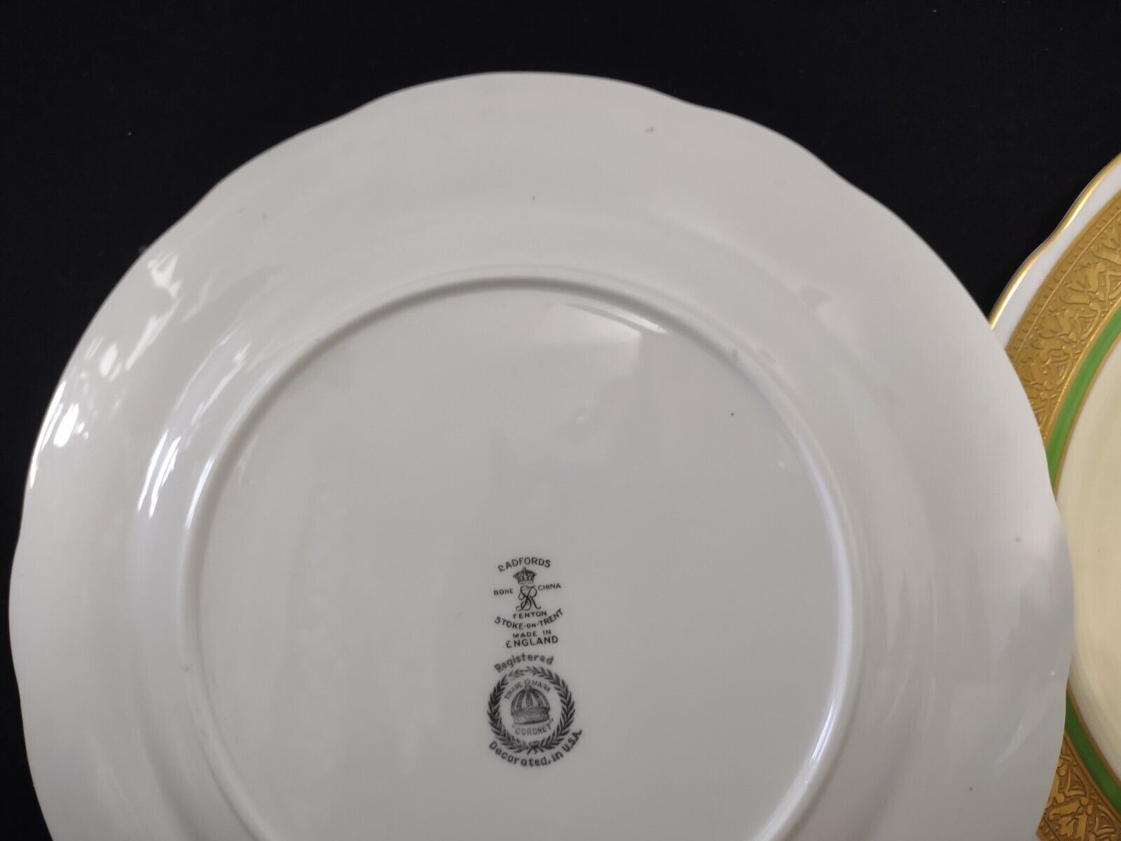 Set 2 Heavy Gold Trim Coronet Dinner Plate Bone China Green Cream (Lot 316)