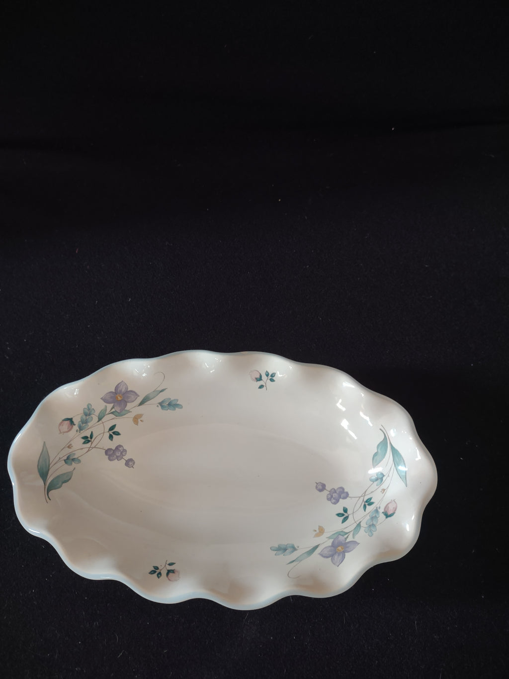 Vintage Pfaltzgraff 9" Oval Fluted Relish Dish April Pattern Flowers (Lot 5029)