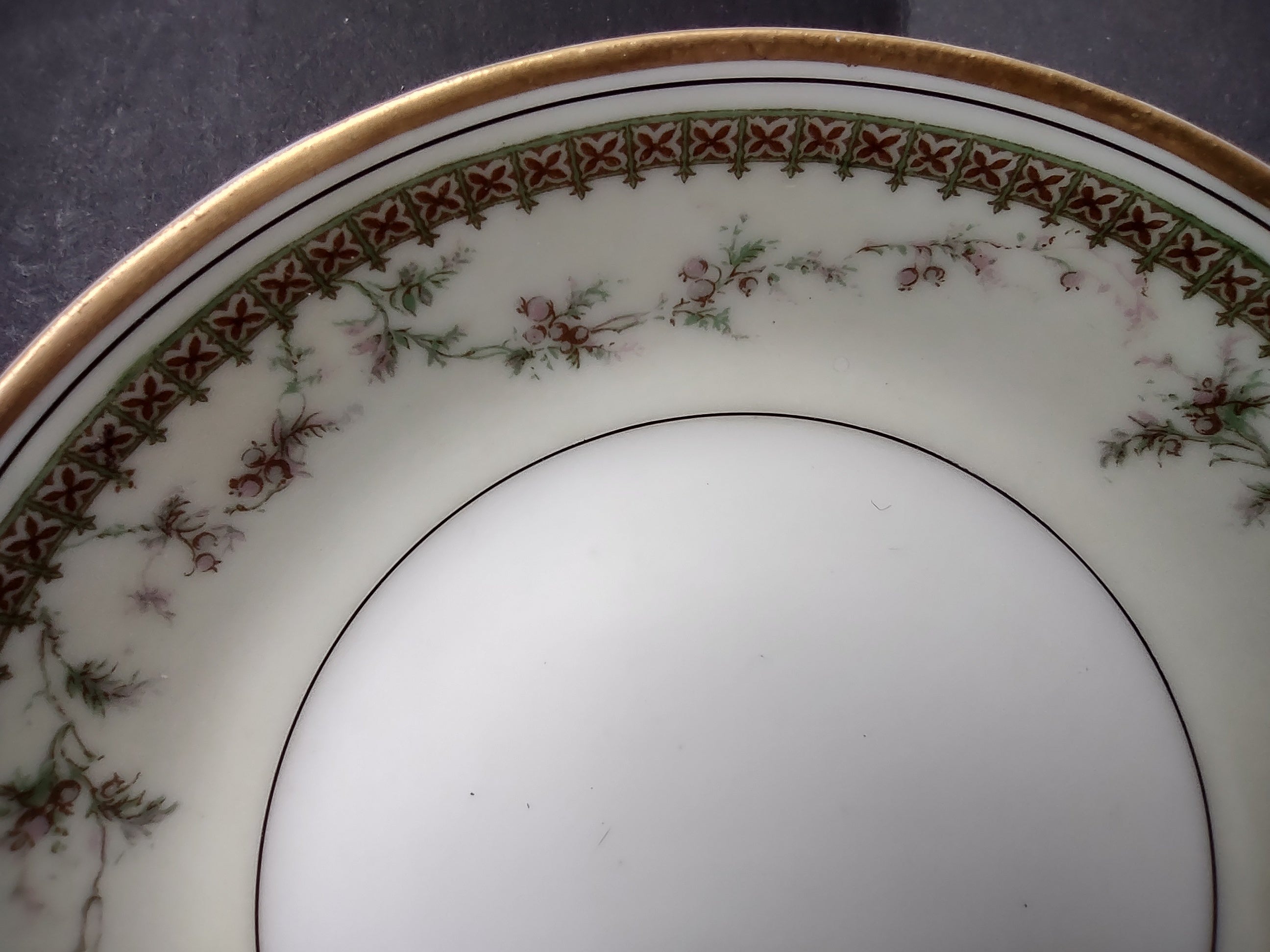 Haviland Limoges Small Bowl 5" Gold Trim French Chic (lot 989)