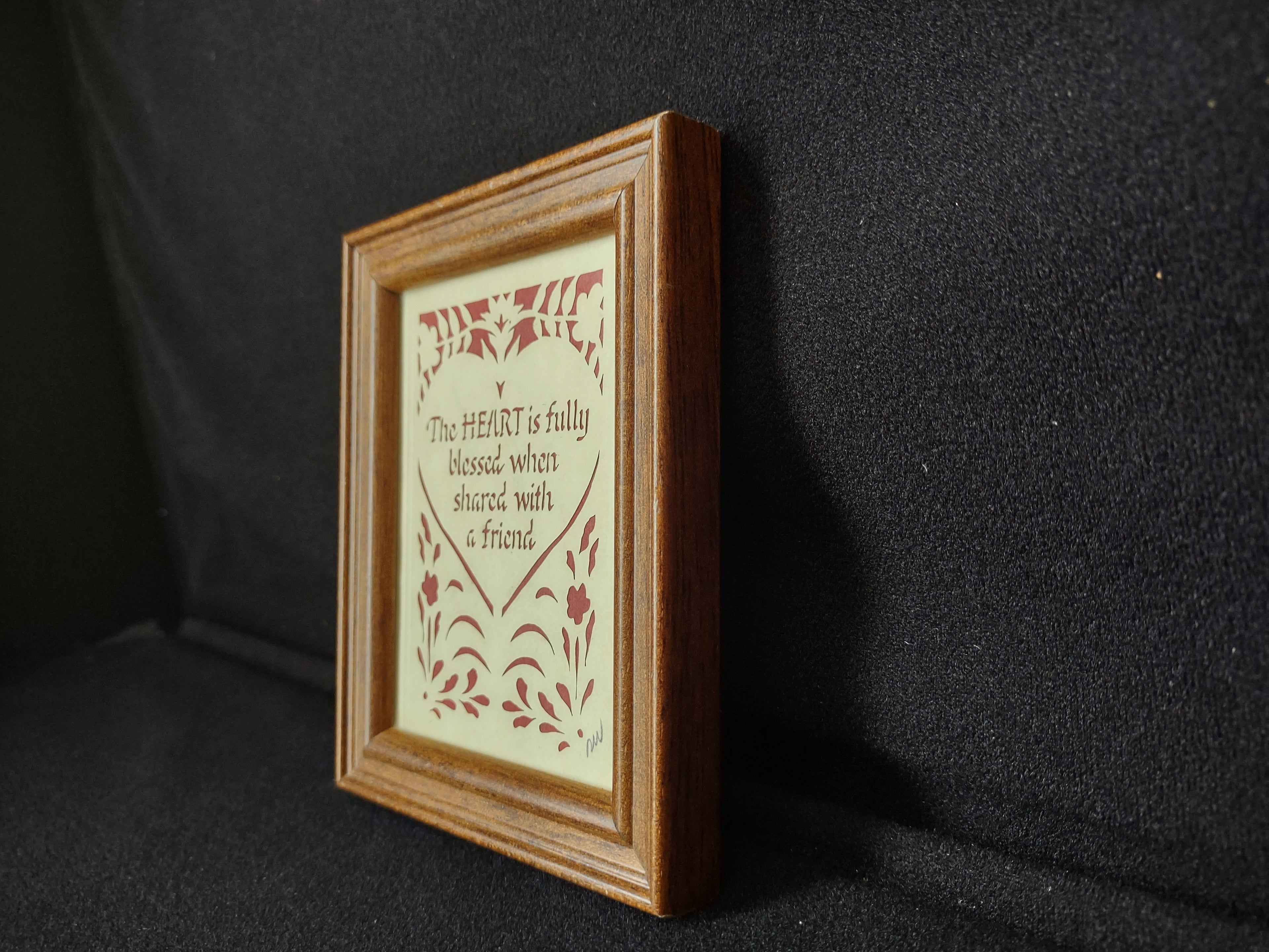Vintage Designs with Scissors Picture Heart Blessed Friend (lot 1777)